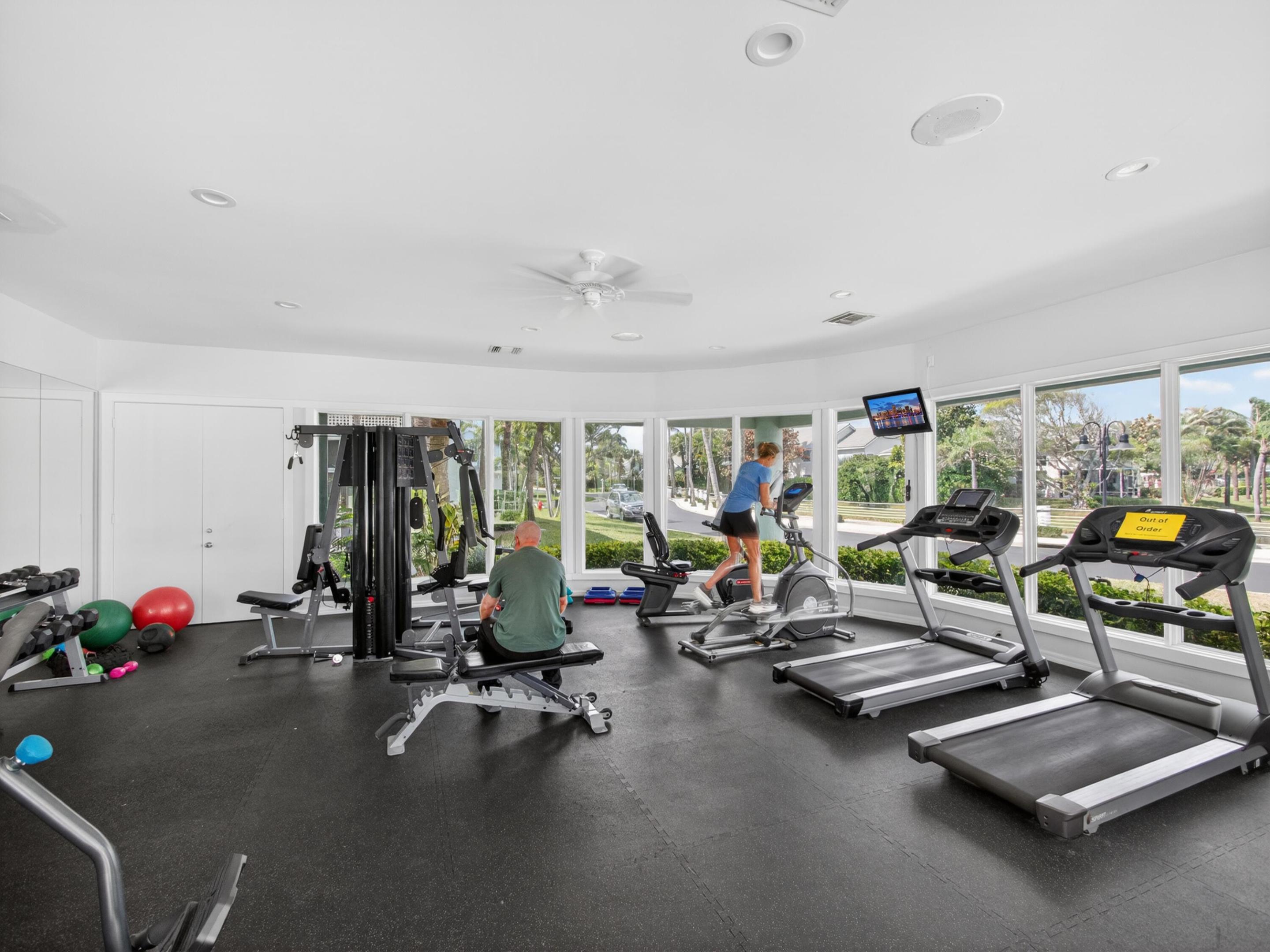 Sea Colony - The Lakes - Residential