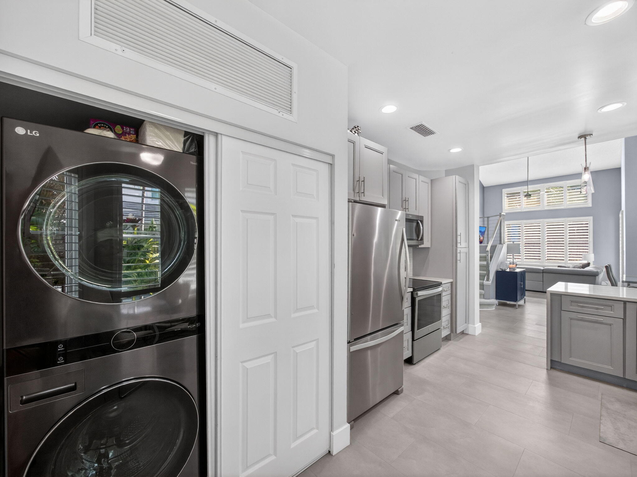 Sea Colony - The Lakes - Residential