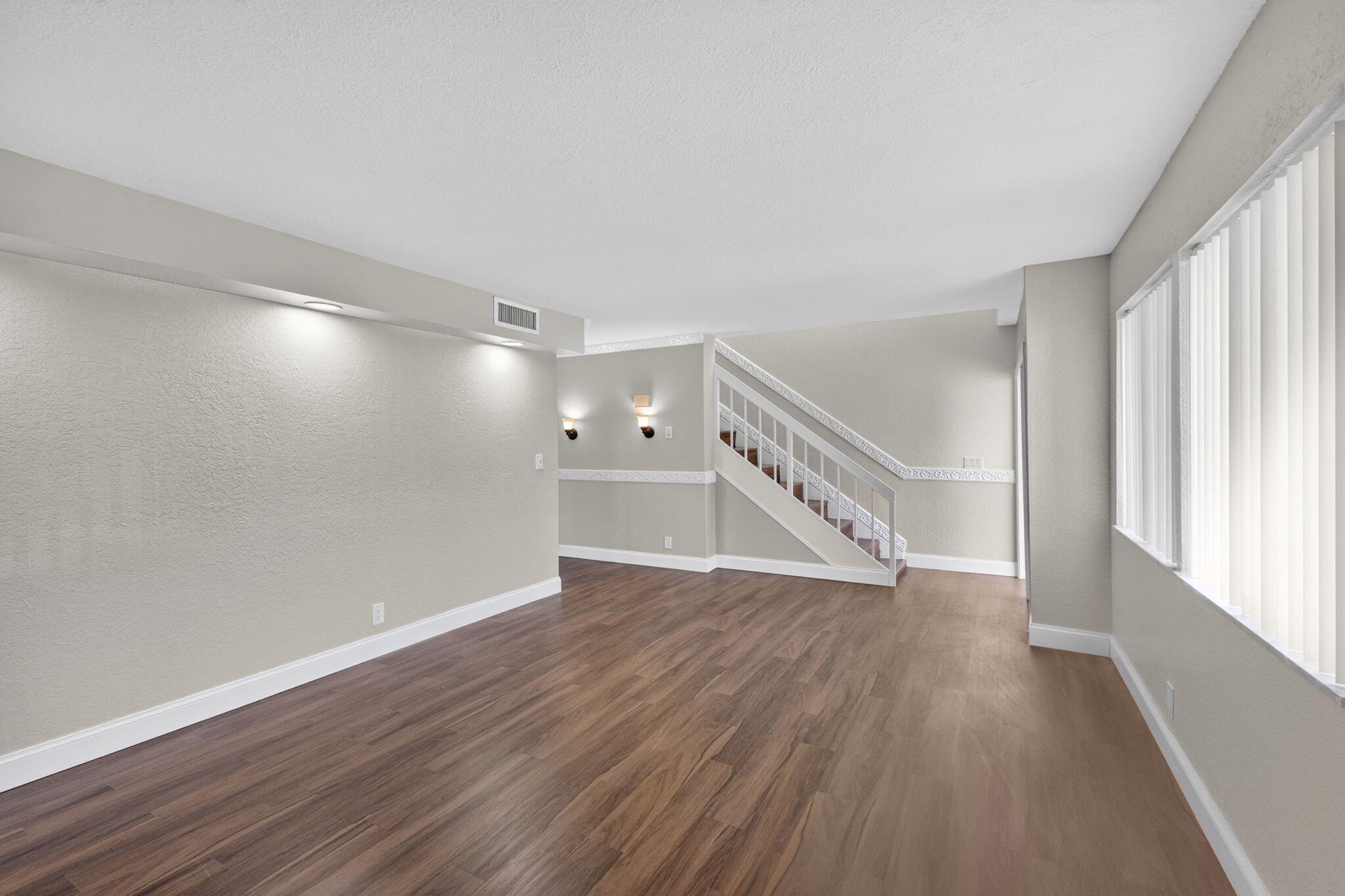 WIMBLEDON AT JACARANDA CONDO - Residential