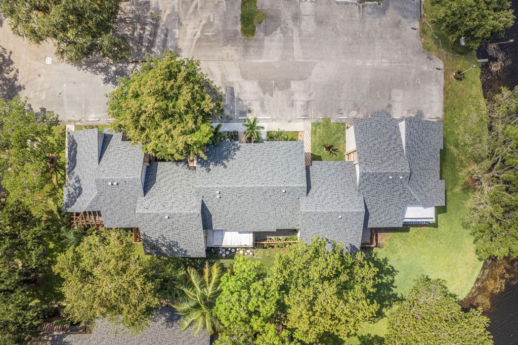 Photo of 32 Wimbledon Lake #221, Plantation, FL 33324 (MLS # B26027794)