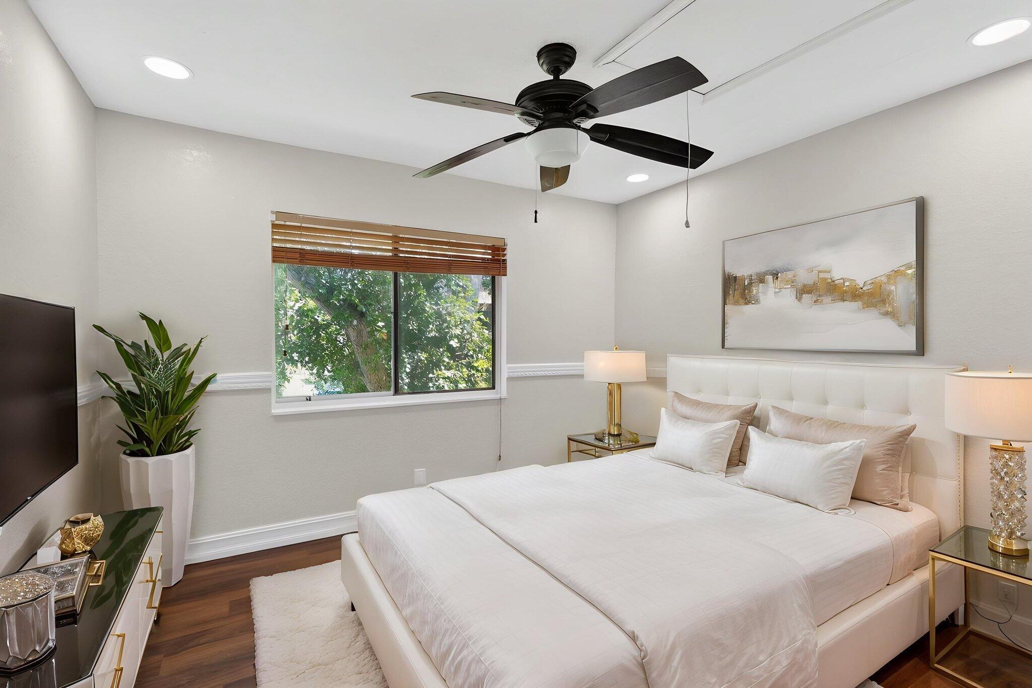 WIMBLEDON AT JACARANDA CONDO - Residential