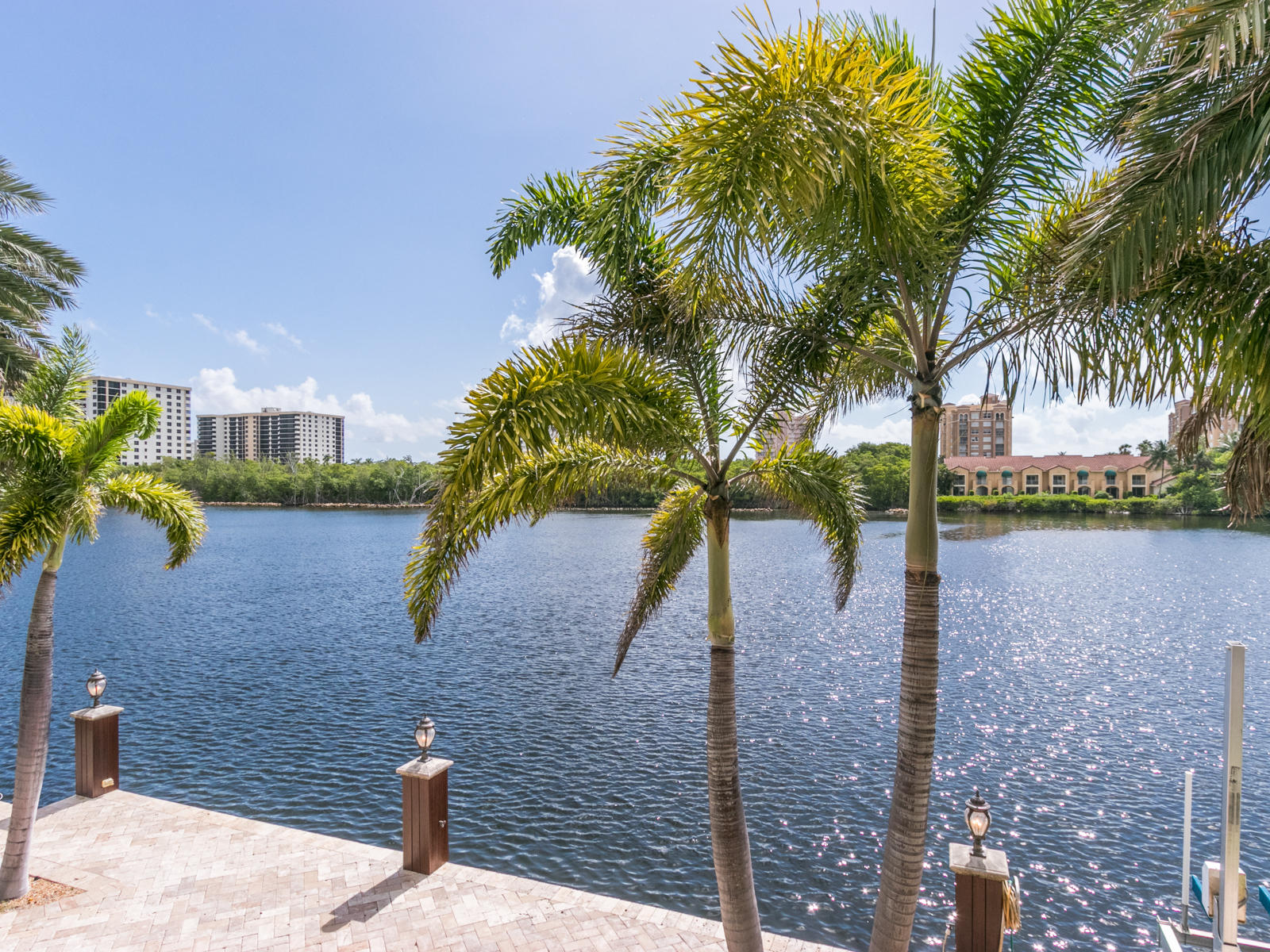 BOCA HARBOUR ISLAND SEC - Residential