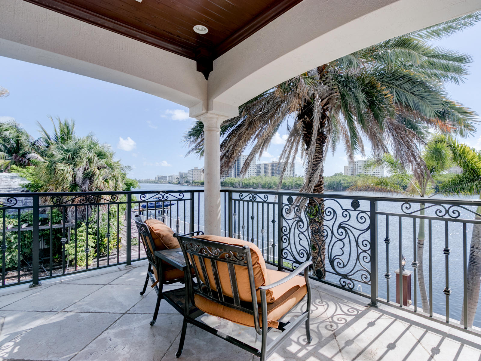 BOCA HARBOUR ISLAND SEC - Residential