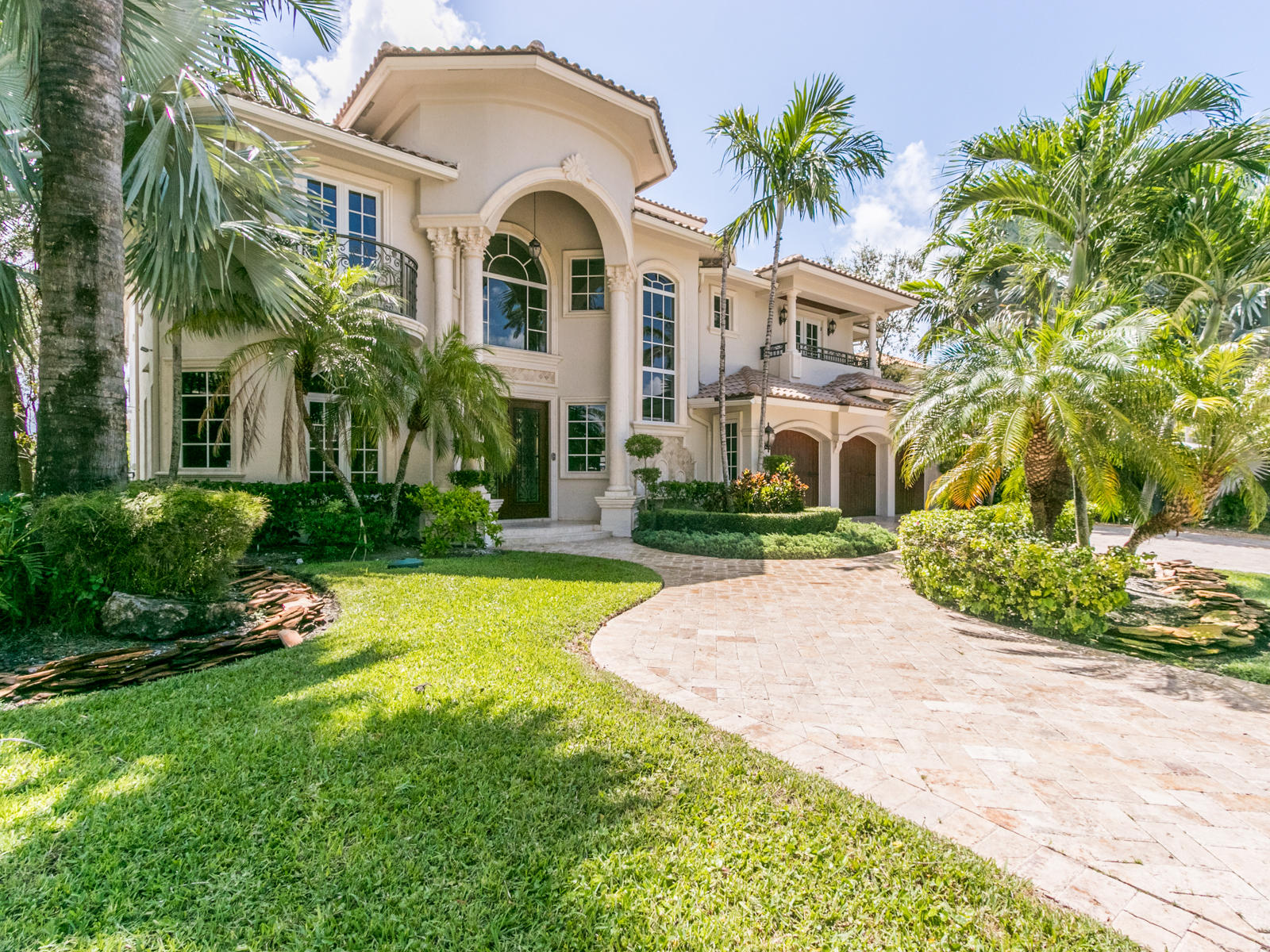 BOCA HARBOUR ISLAND SEC - Residential