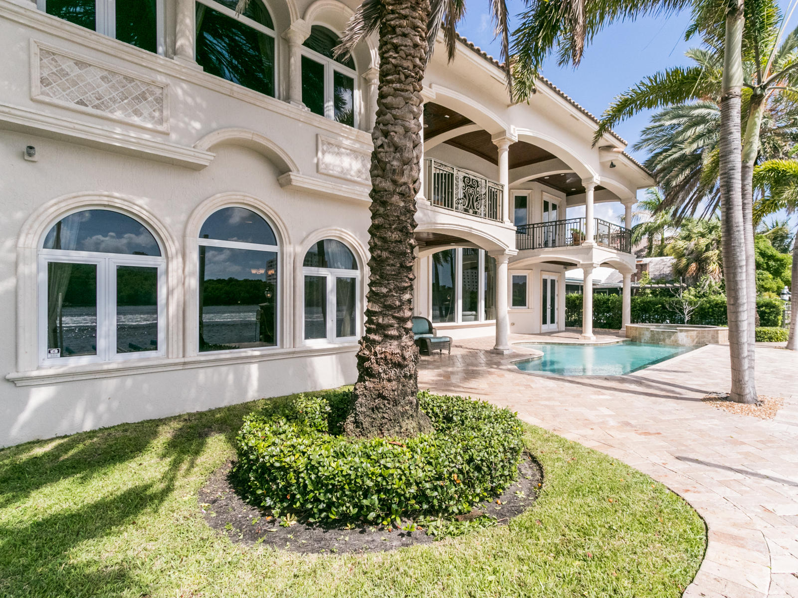 BOCA HARBOUR ISLAND SEC - Residential