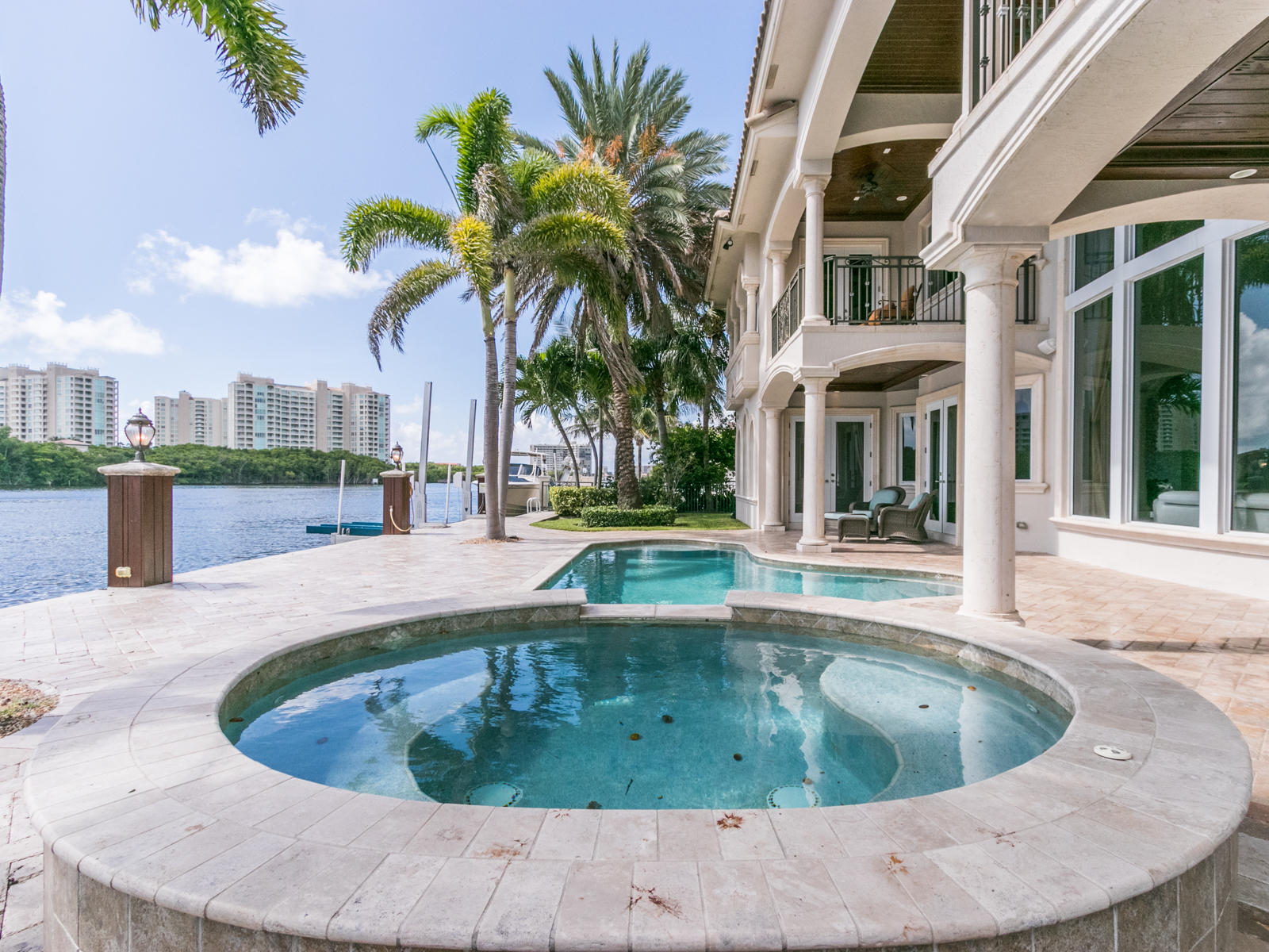 BOCA HARBOUR ISLAND SEC - Residential