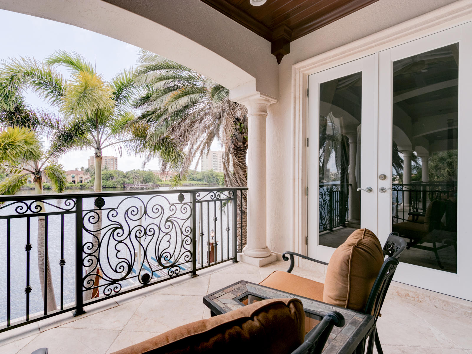 BOCA HARBOUR ISLAND SEC - Residential