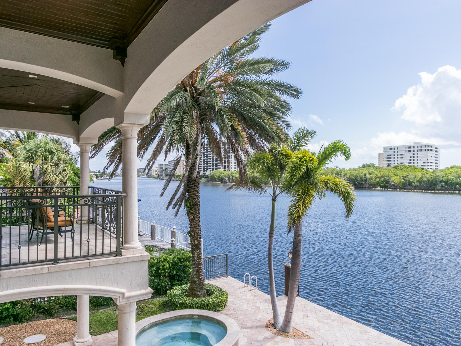 BOCA HARBOUR ISLAND SEC - Residential