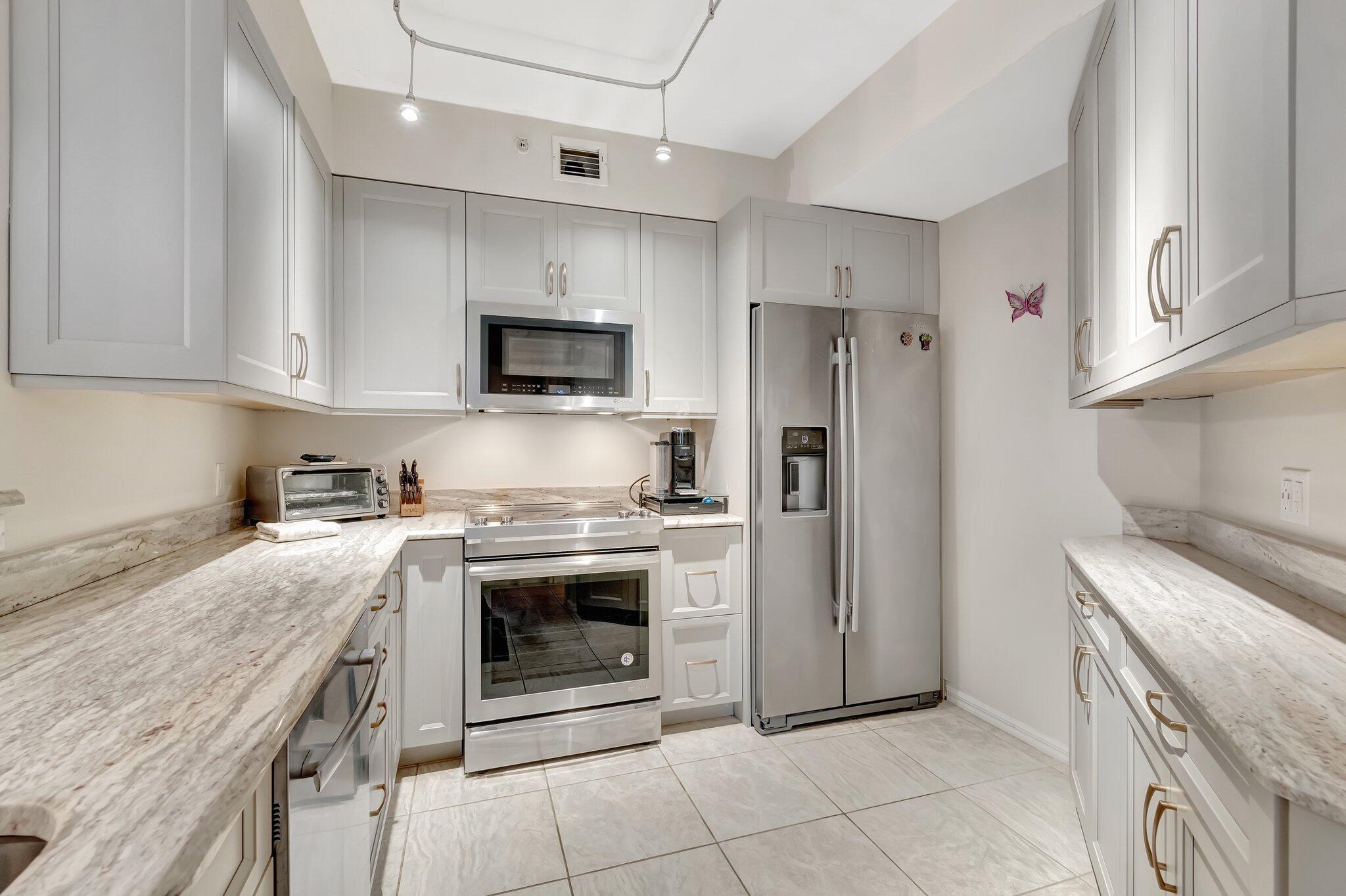 TUSCANY - Residential Lease