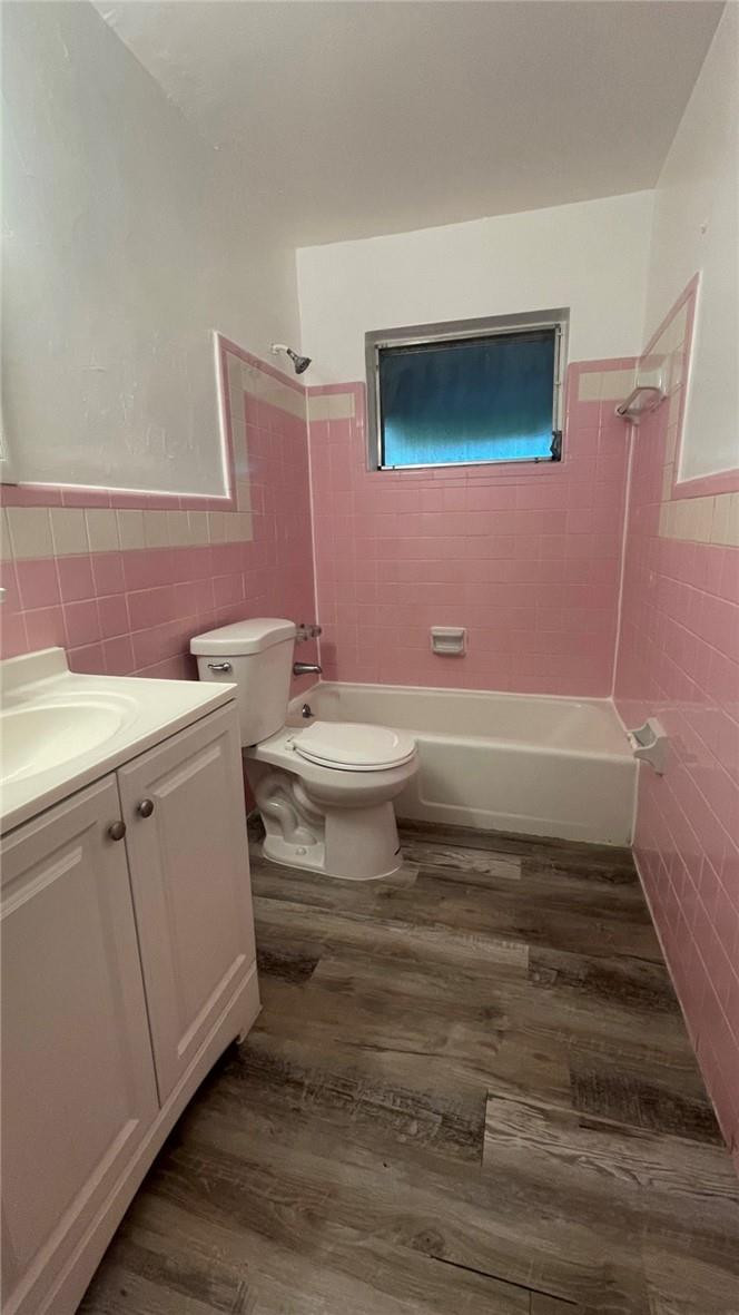 Croissant Park 4-28 B - Residential Lease