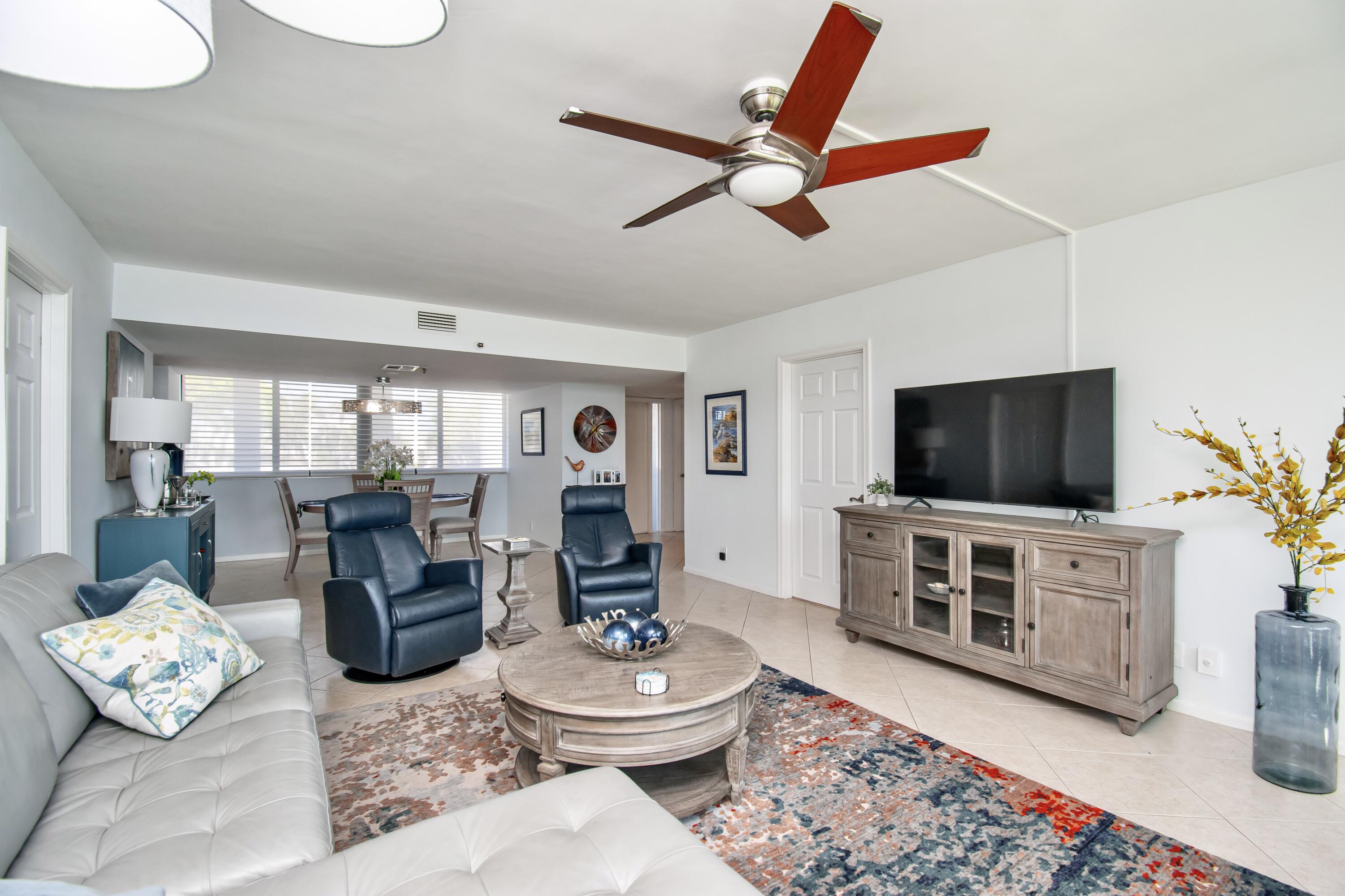 LAKESHORE COLONY I CONDO - Residential