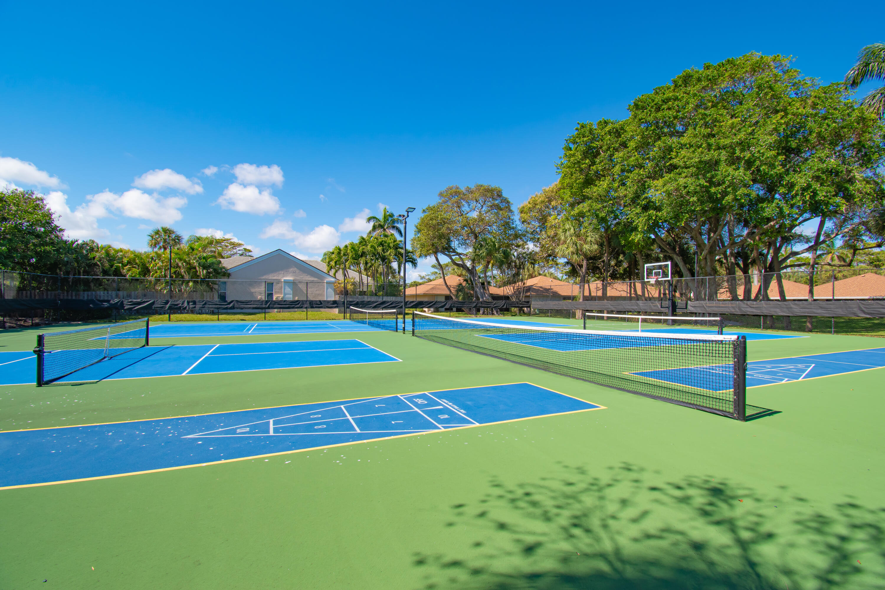 LAKESHORE COLONY I CONDO - Residential