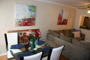 UNIVERSITY MAPLEWOOD TOWNHOUSES CONDO - Residential