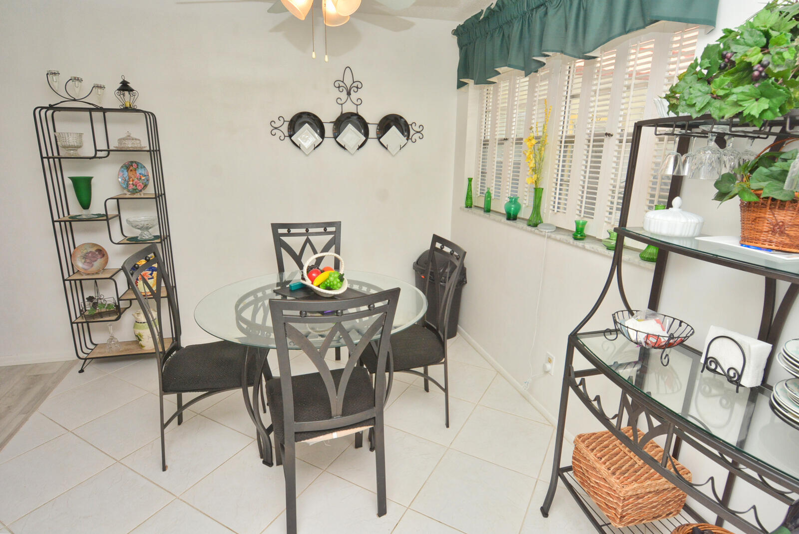 VISTA DEL LAGO CONDO - Residential