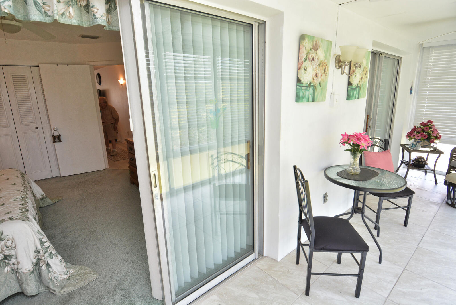 VISTA DEL LAGO CONDO - Residential