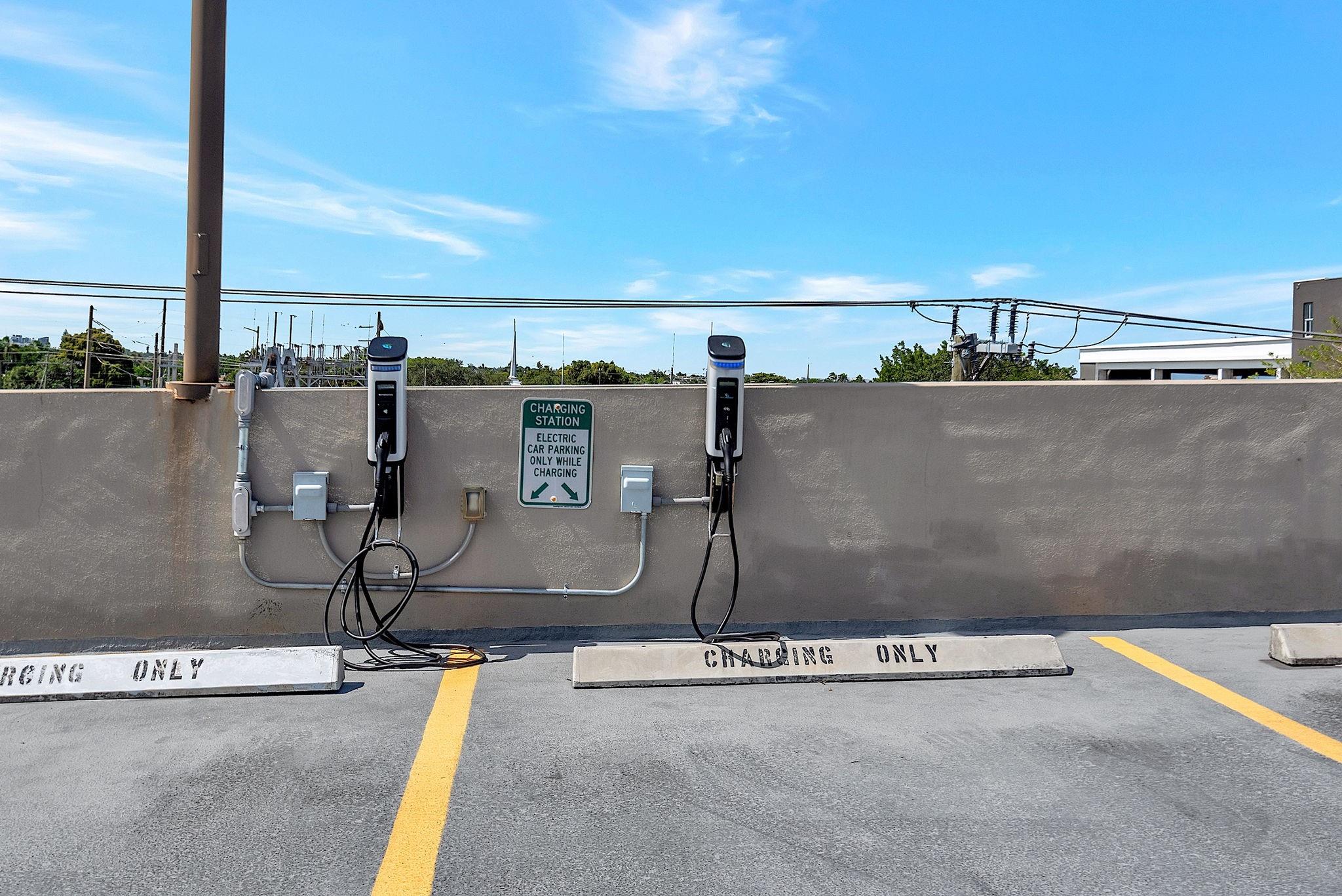 Lauderdale One - Residential