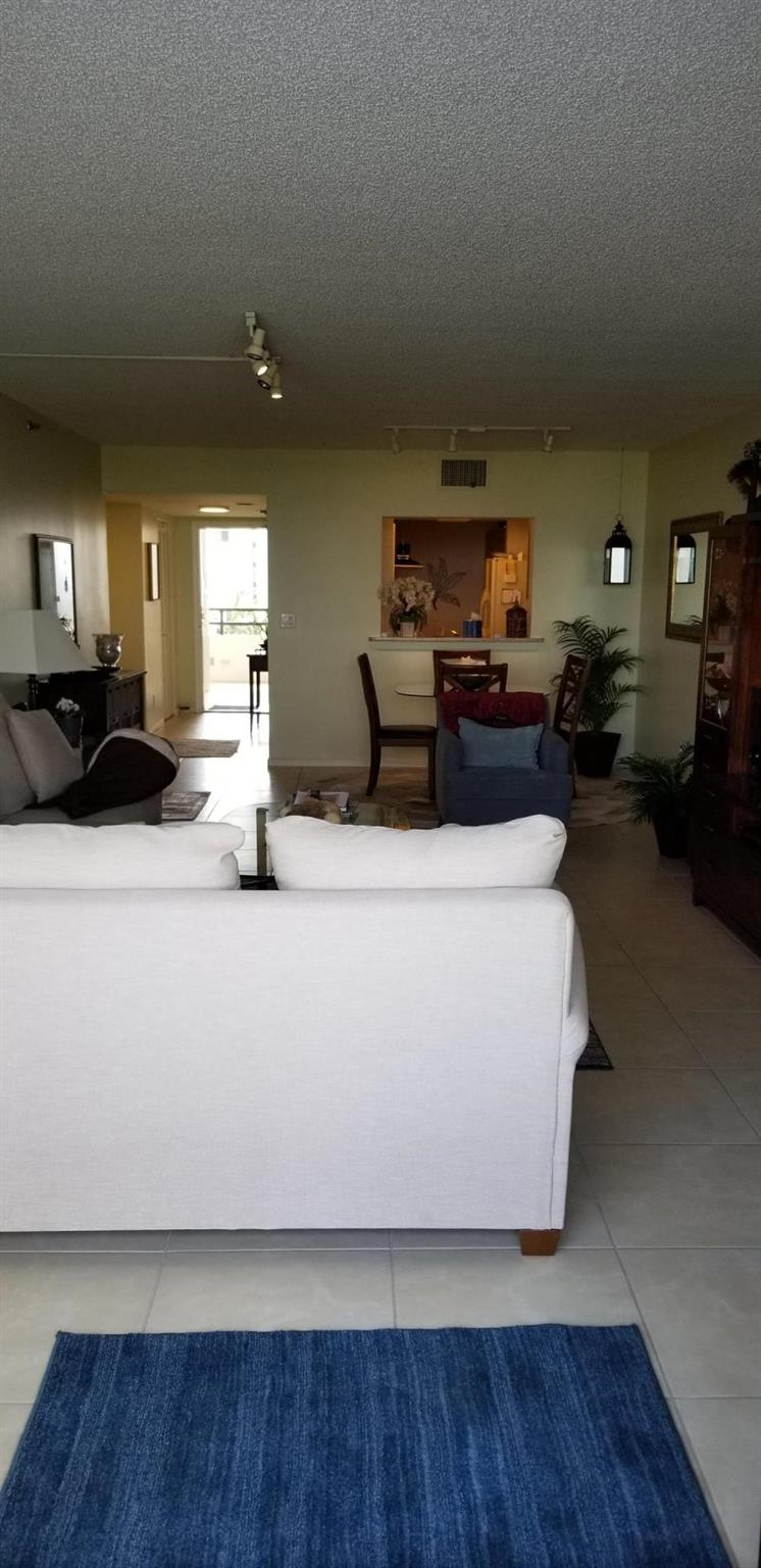 THIRTY FIVE SIXTY CONDO - Residential Lease