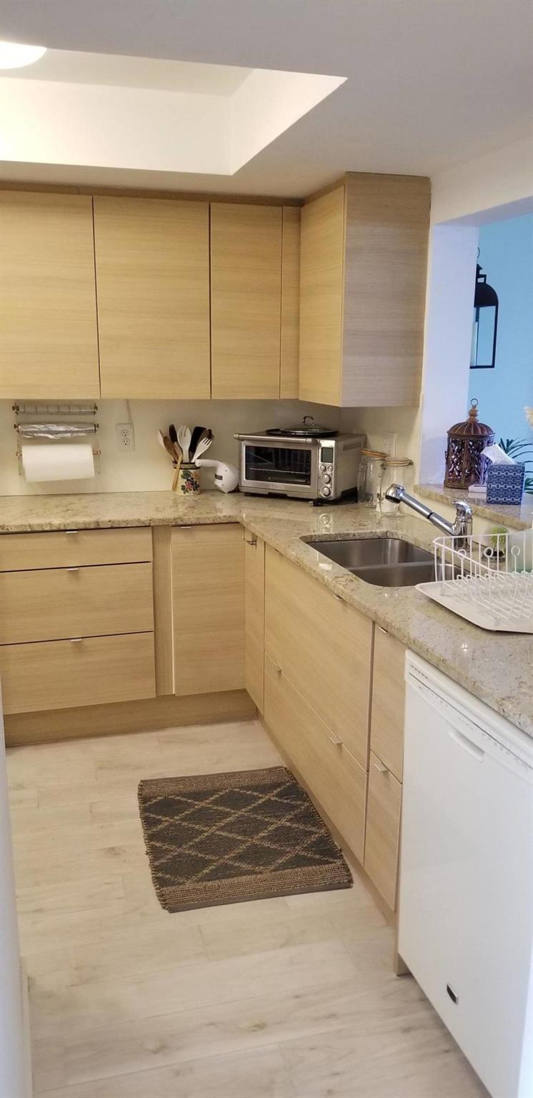 THIRTY FIVE SIXTY CONDO - Residential Lease
