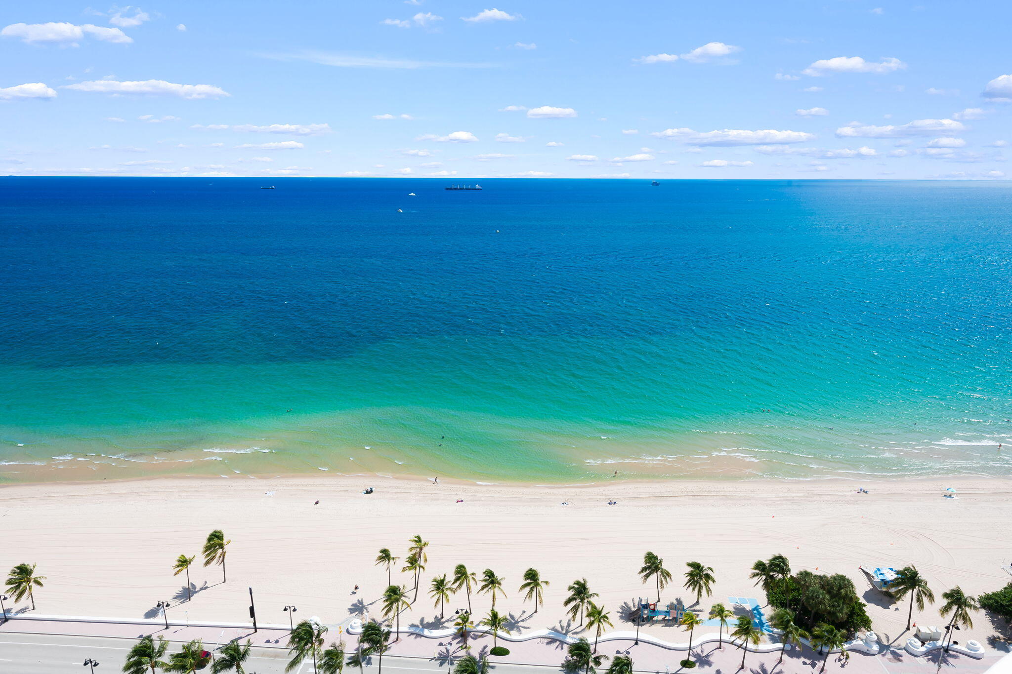 151 N Seabreeze Boulevard 2104
