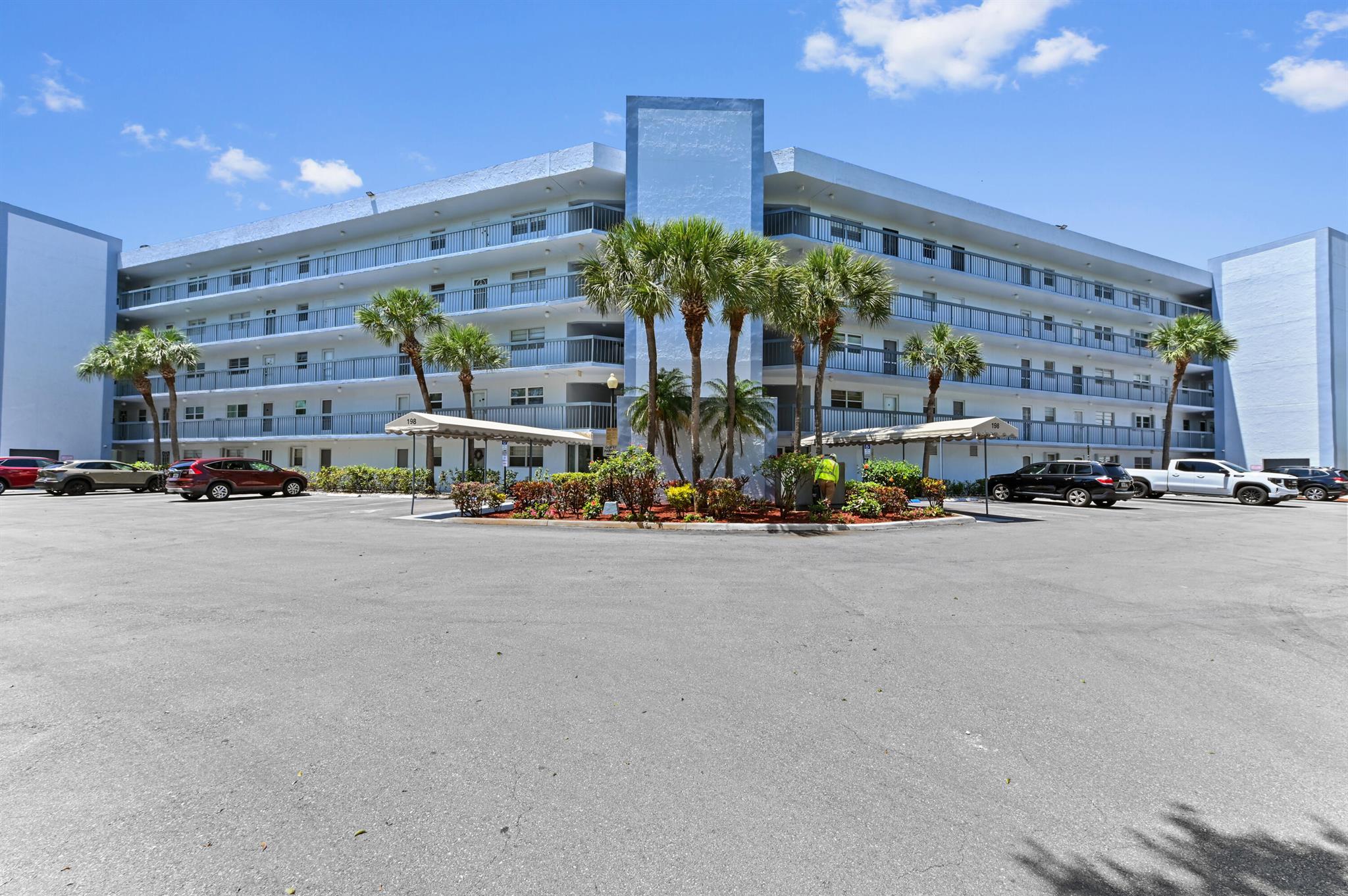 BOCA TEECA CONDO 9 - Residential