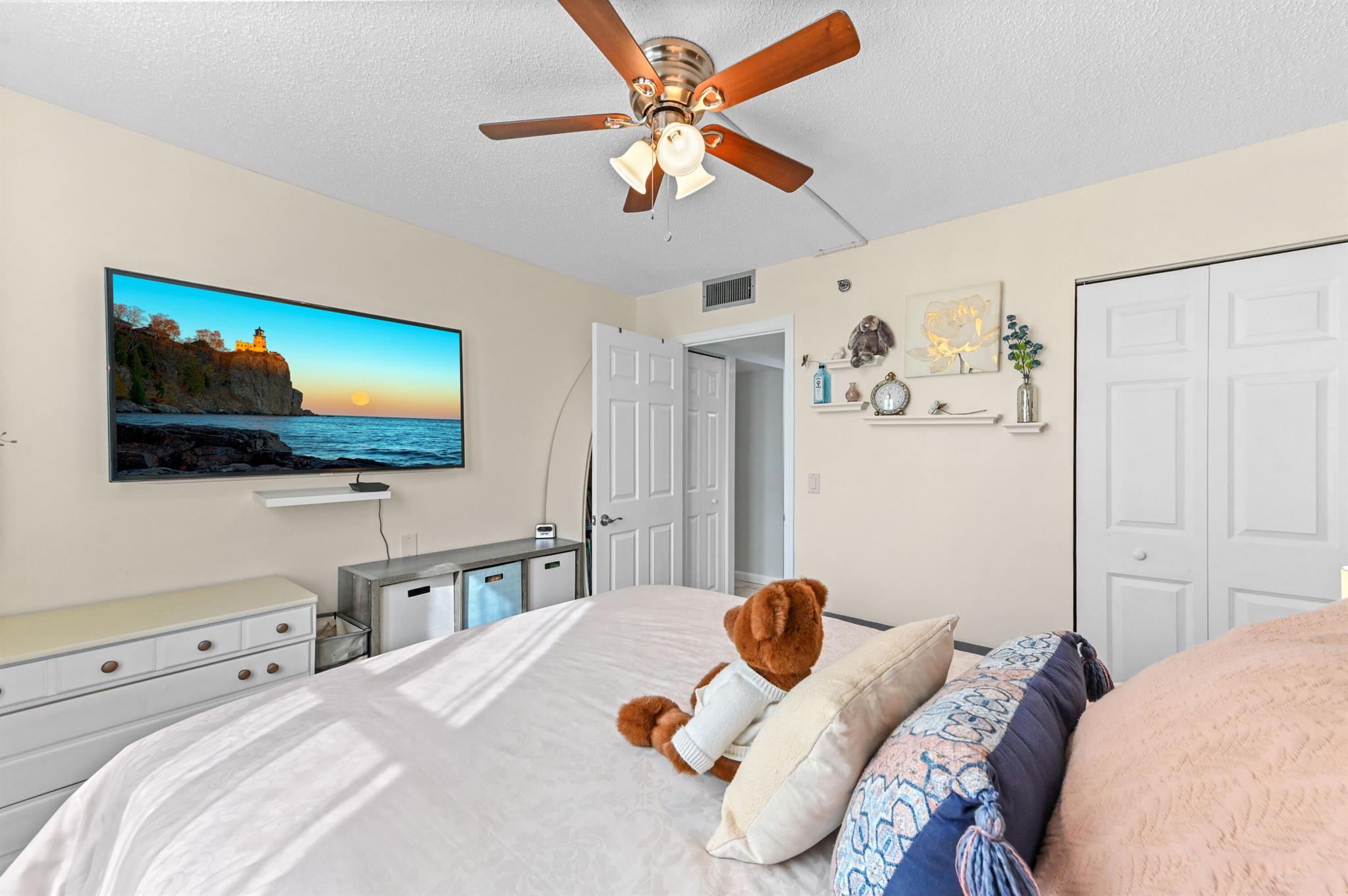 BOCA TEECA CONDO 9 - Residential