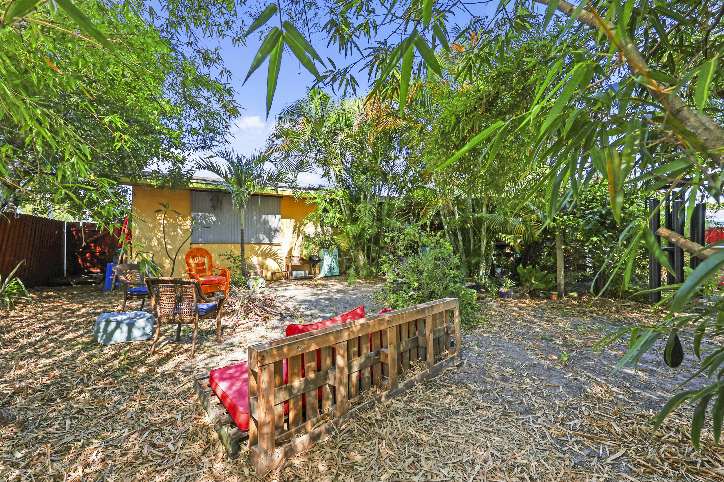 PALM SPRINGS VILLAGE 3 - Residential