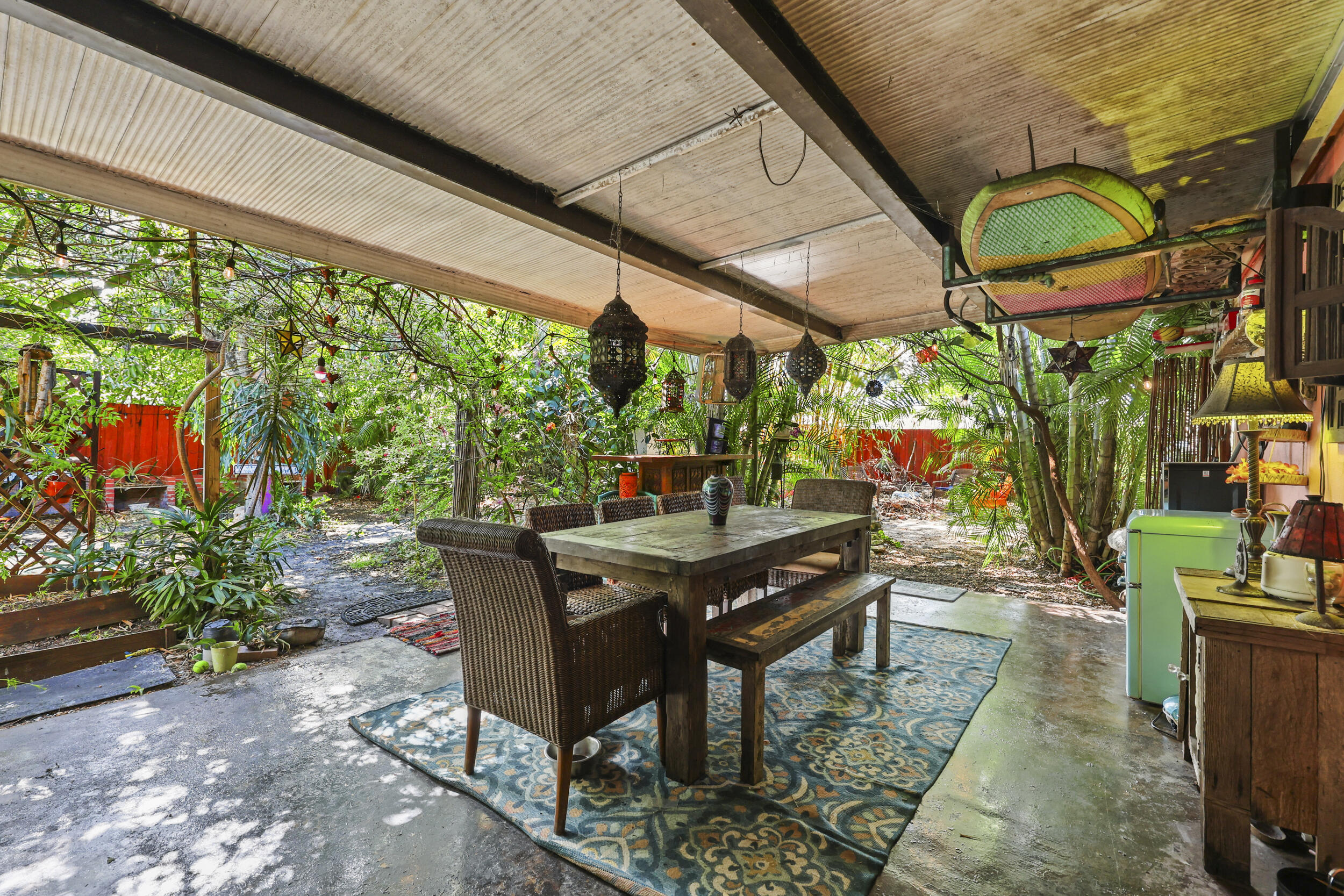 PALM SPRINGS VILLAGE 3 - Residential