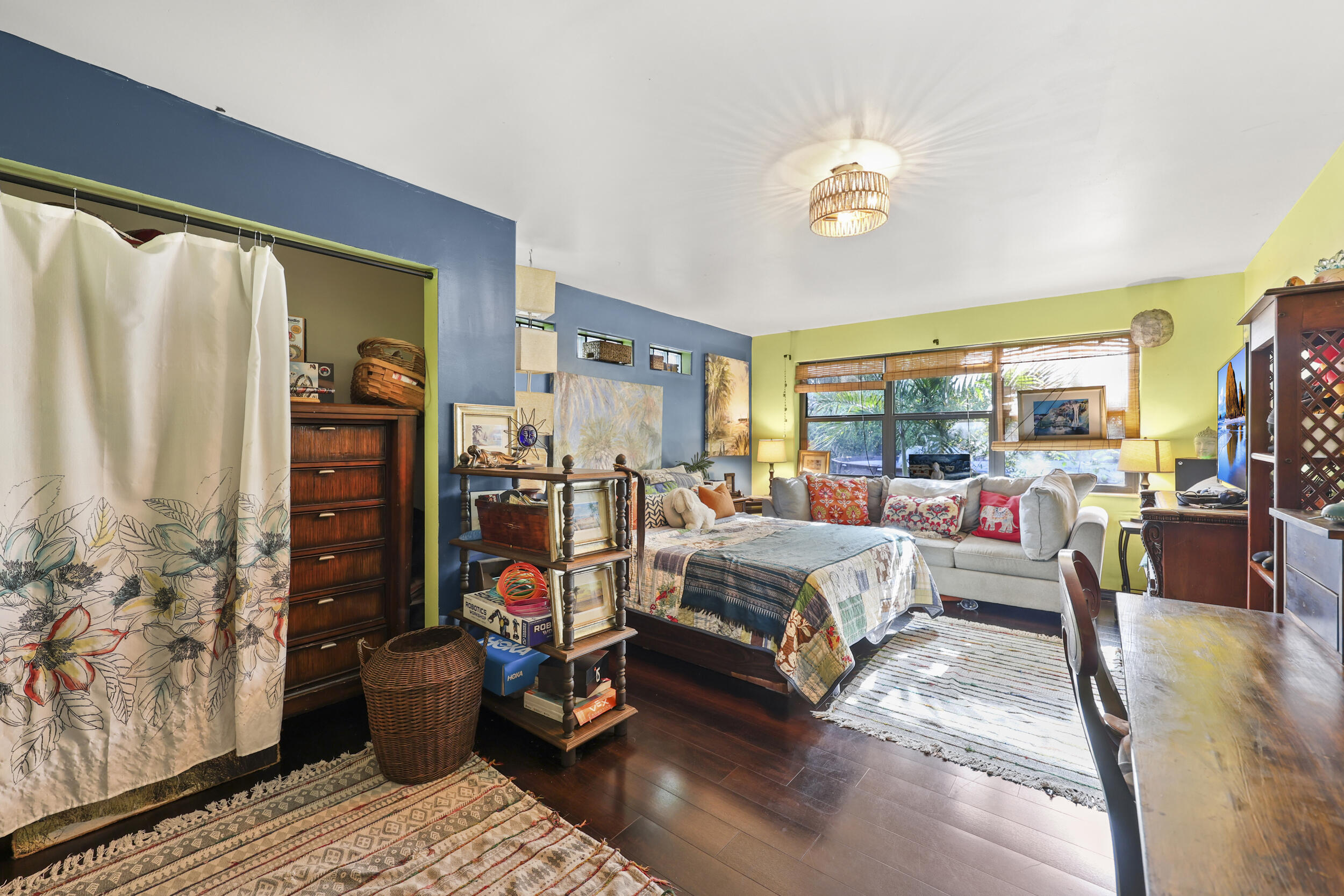 PALM SPRINGS VILLAGE 3 - Residential