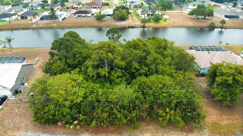 Photo of 123 SW Gettysburg Drive, Port Saint Lucie, FL 34953 (MLS # R11075489)