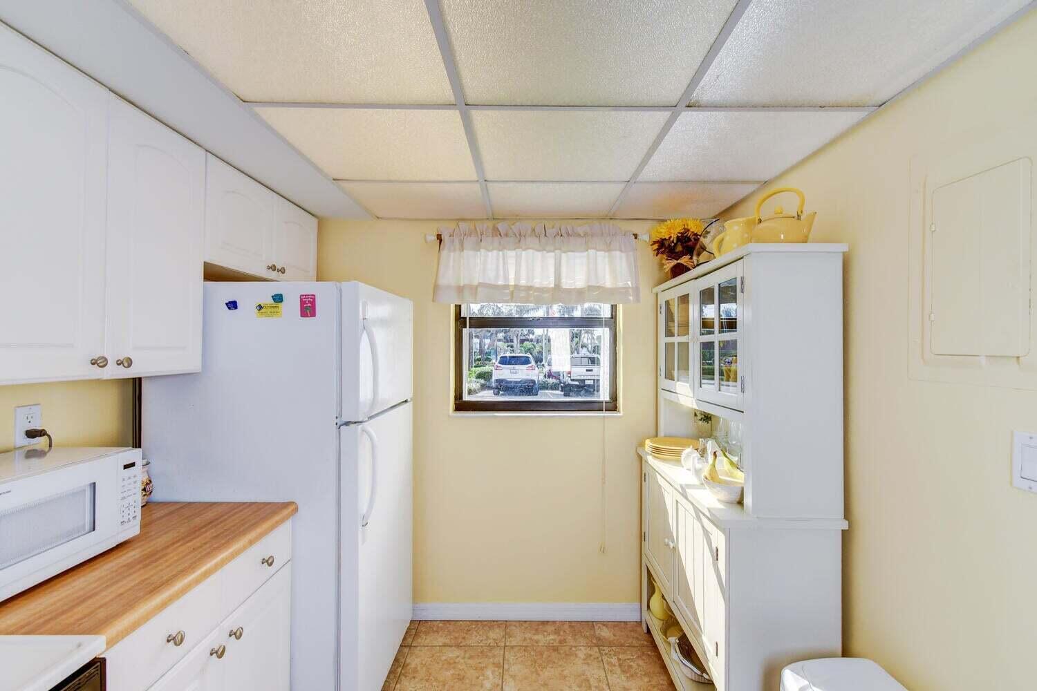 OCEAN TOWERS CONDOMINIUM B - Residential