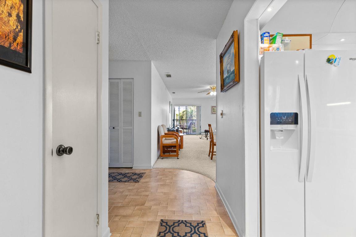 THE FOUR SEASONS CONDO PH V - Residential