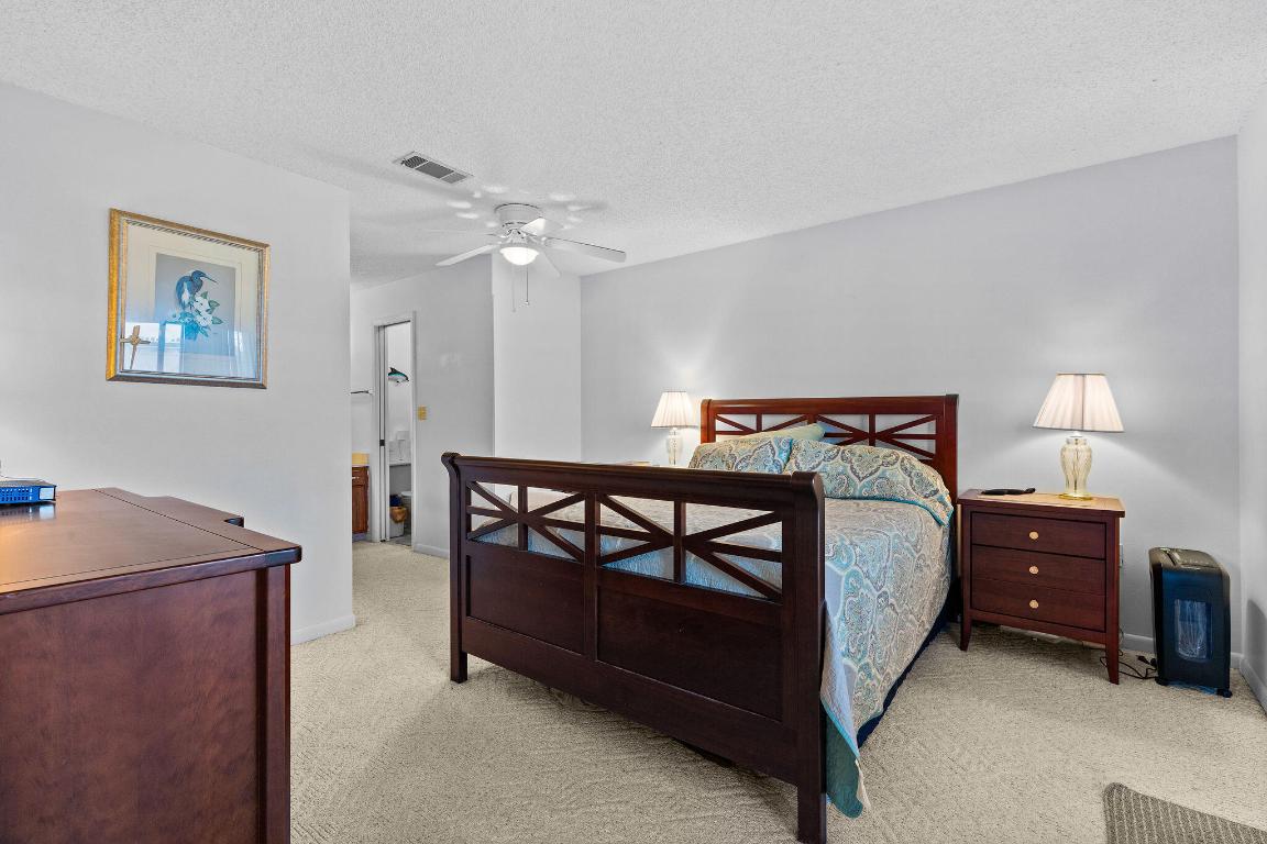 THE FOUR SEASONS CONDO PH V - Residential