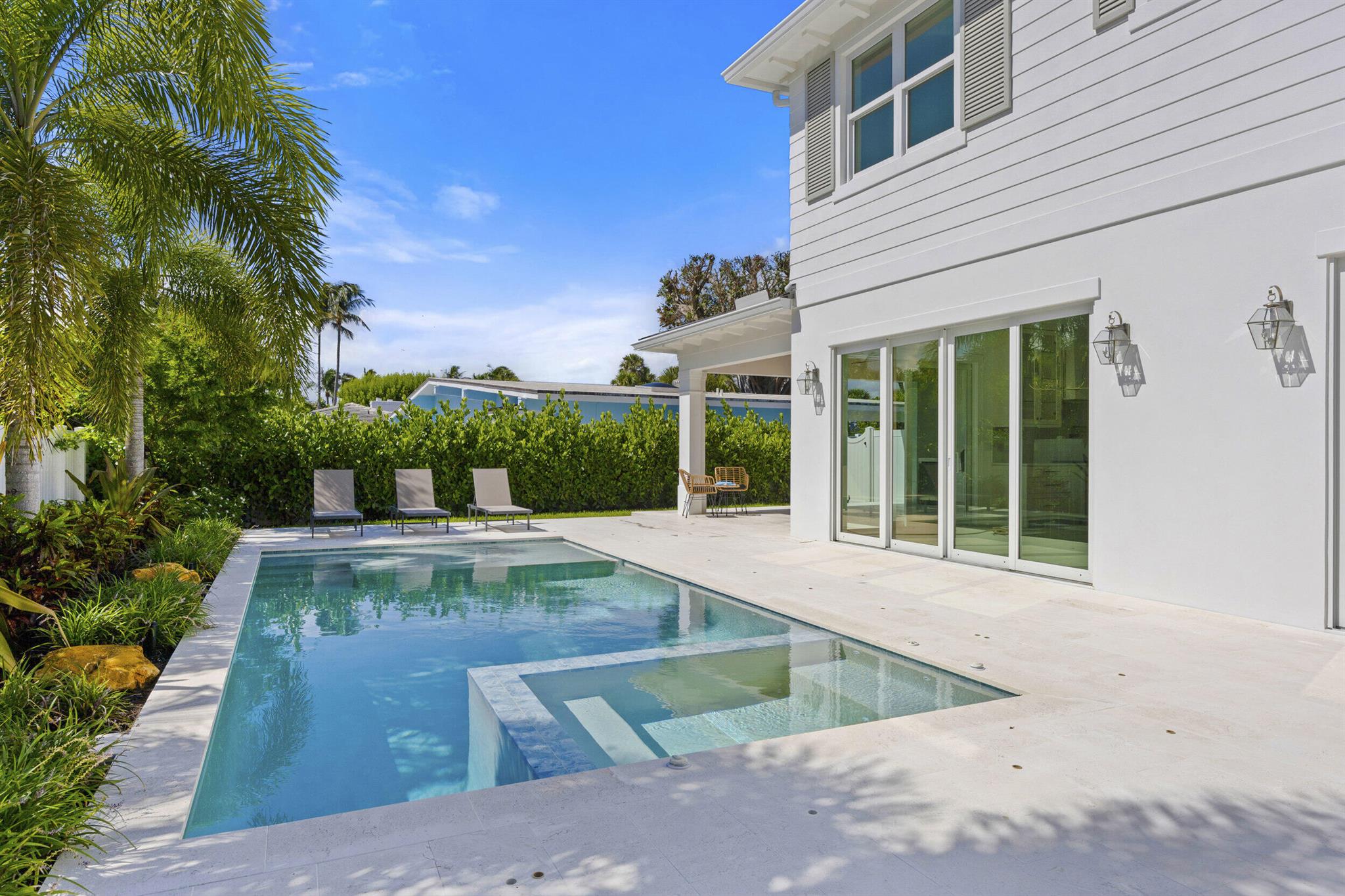 JUPITER INLET BEACH COLON - Residential