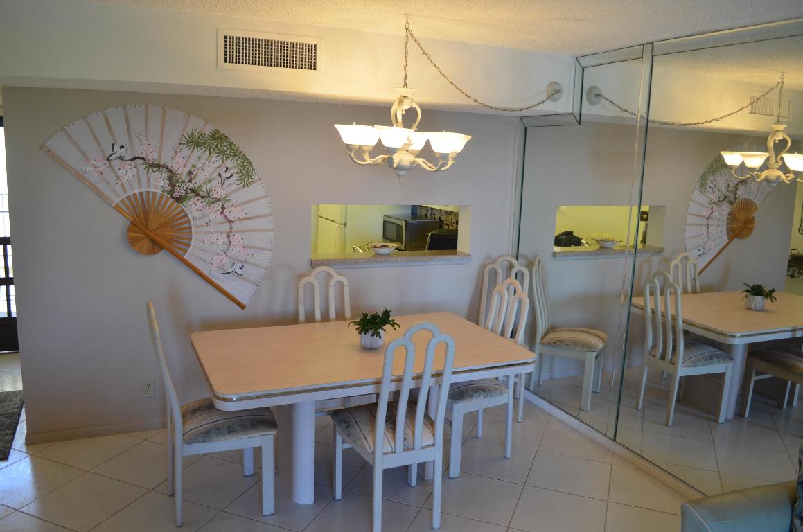 PALMETTO CONDOMINIUM AT LAS VERDES - Residential