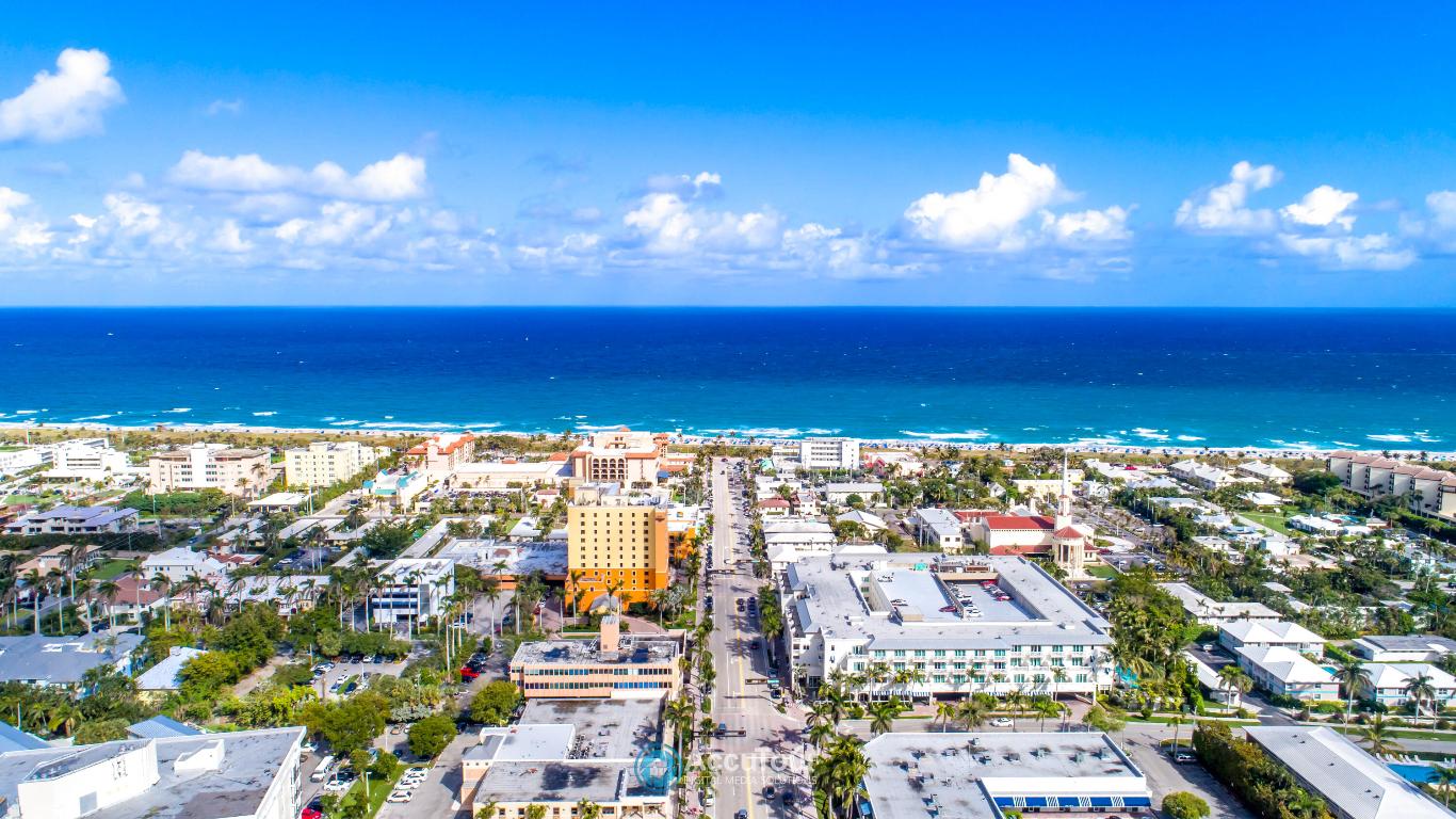 PALMETTO CONDOMINIUM AT LAS VERDES - Residential