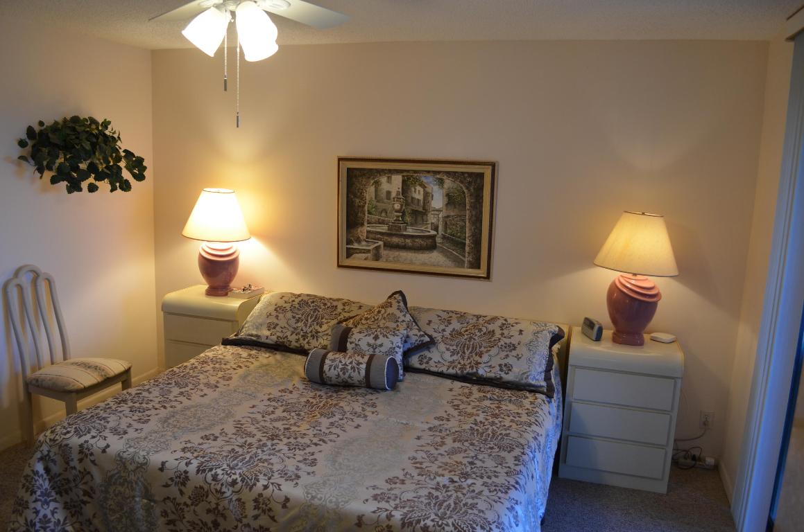 PALMETTO CONDOMINIUM AT LAS VERDES - Residential