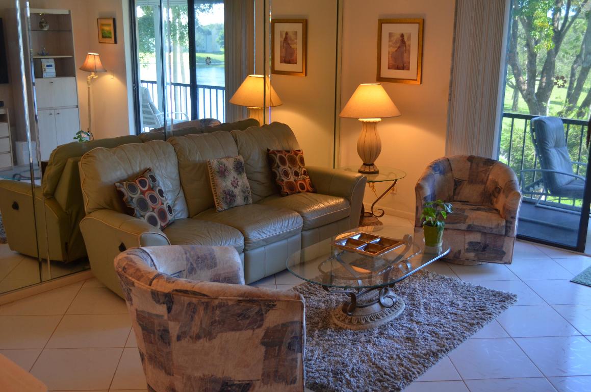 PALMETTO CONDOMINIUM AT LAS VERDES - Residential