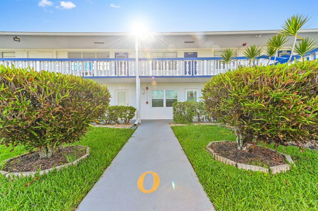 Photo of 294 Prescott O #294, Deerfield Beach, FL 33442 (MLS # B26035767)