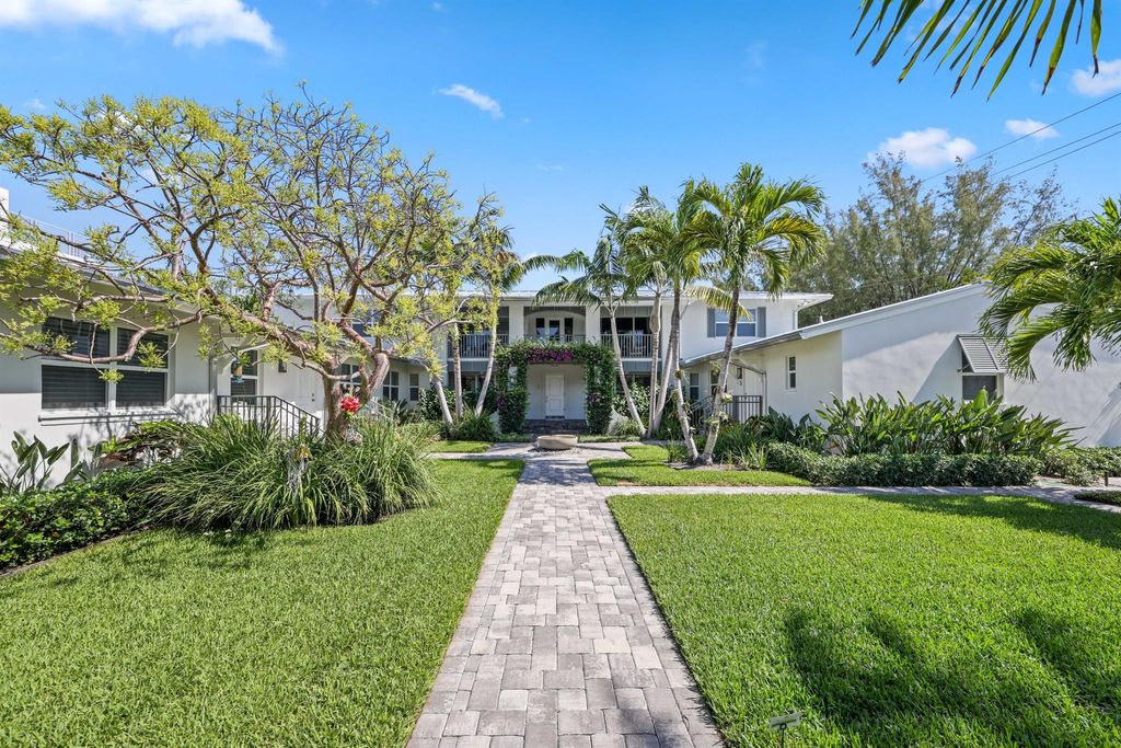 Photo of 1025 Casuarina Road #3, Delray Beach, FL 33483 (MLS # R11097063)