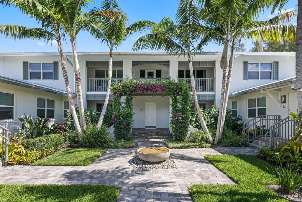 Photo of 1025 Casuarina Road #3, Delray Beach, FL 33483 (MLS # R11097063)