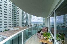 3400 Galt Ocean Drive 409S