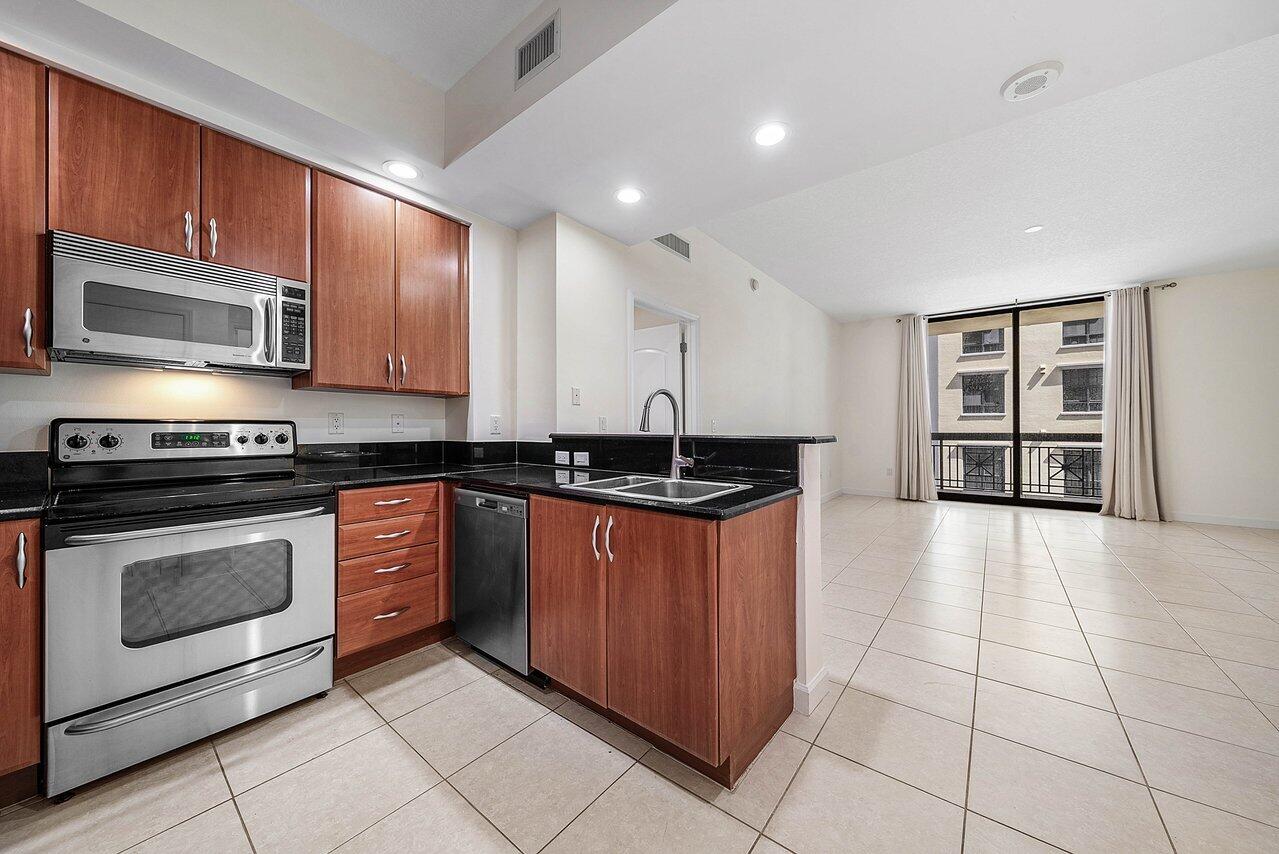 801 S Olive Avenue 717