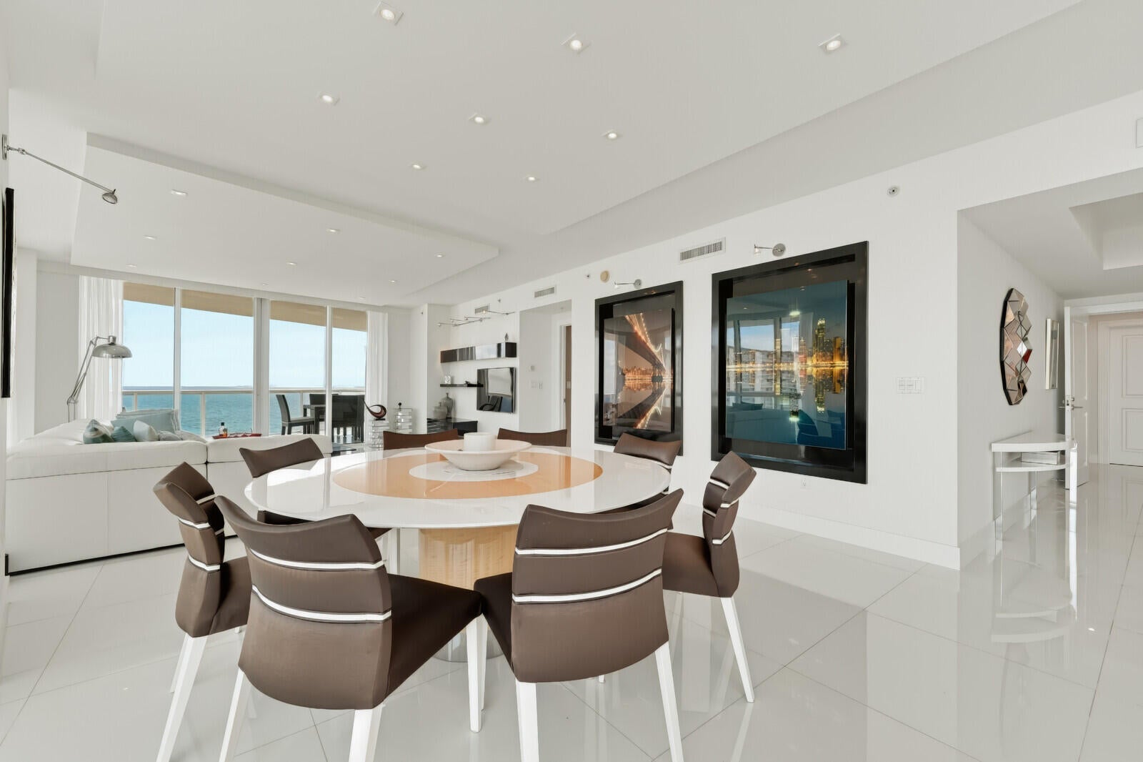 1 N Ocean Boulevard 1207