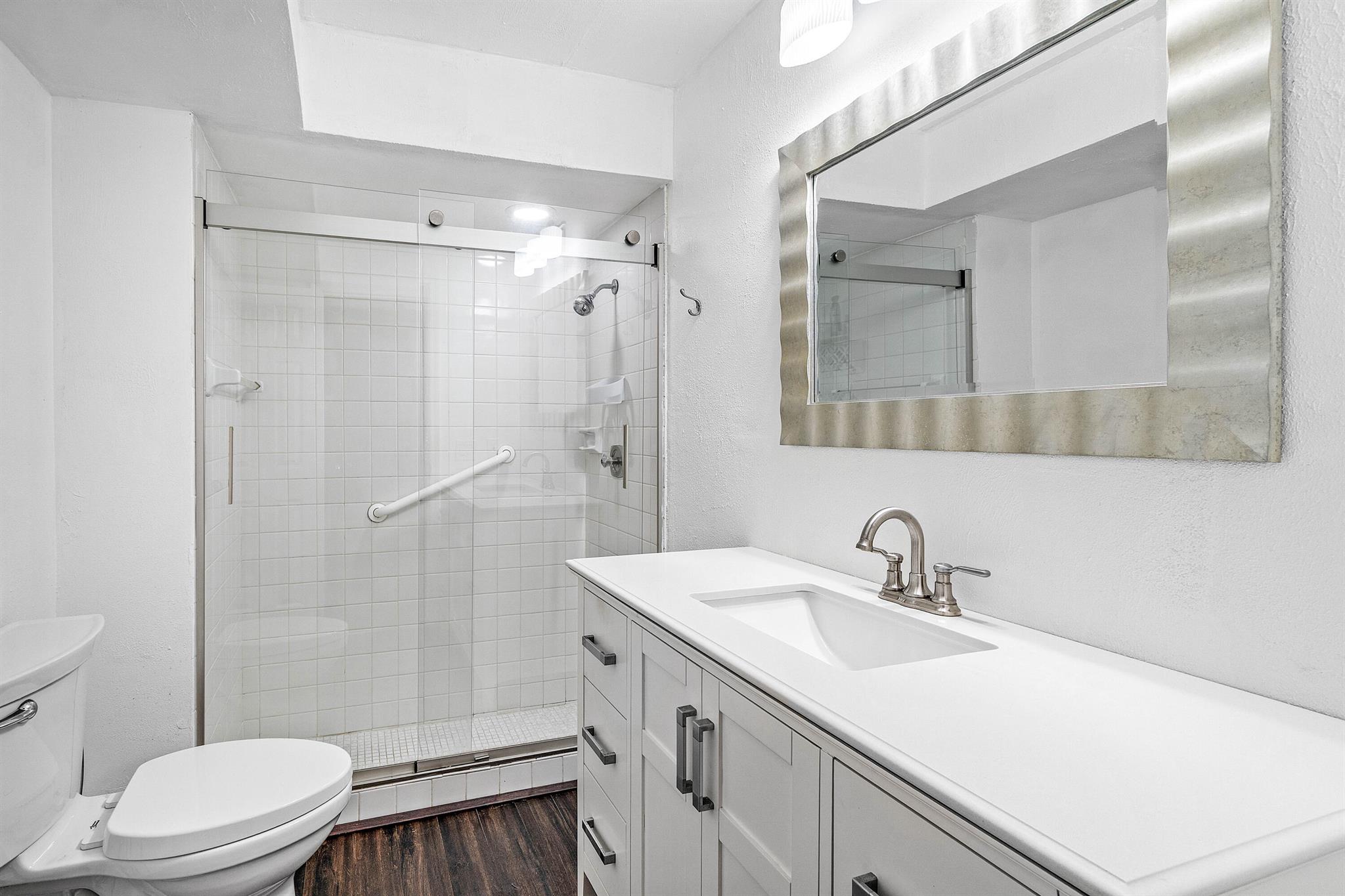 VILLAS OF MONTEREY AT IND - Residential