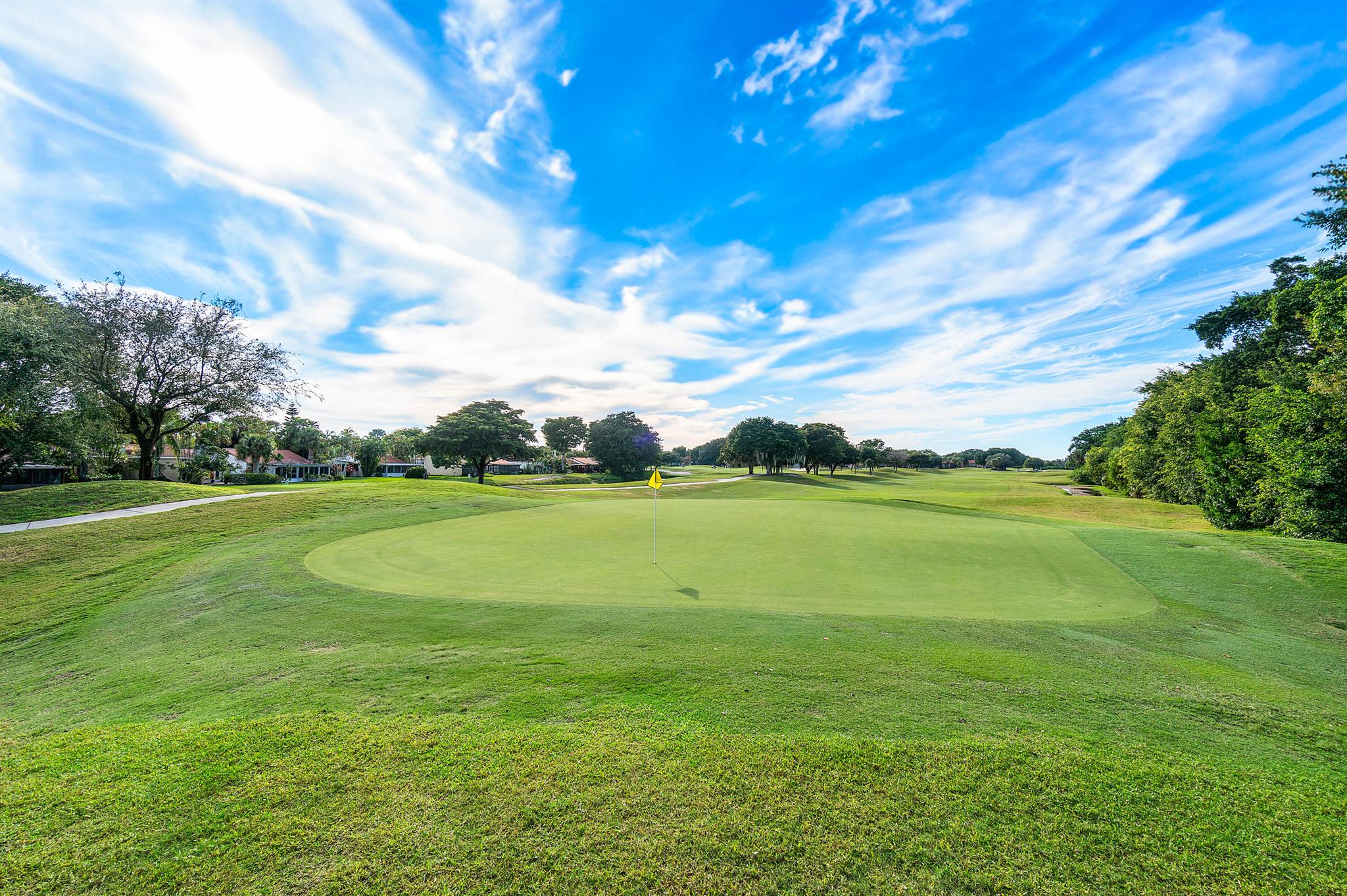 VILLAS OF MONTEREY AT IND - Residential