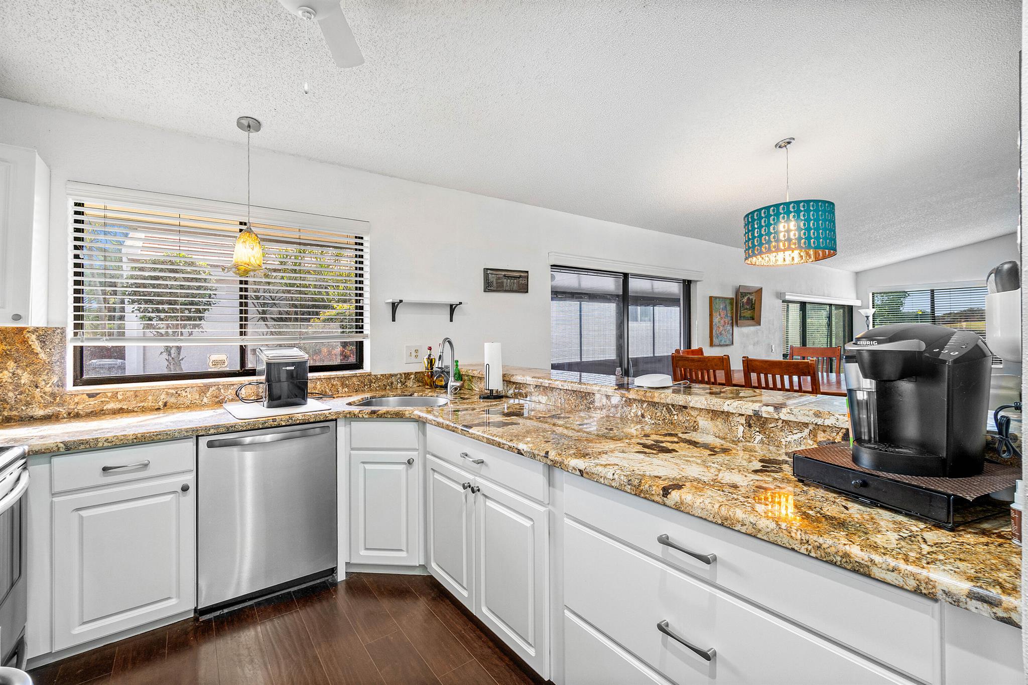 VILLAS OF MONTEREY AT IND - Residential