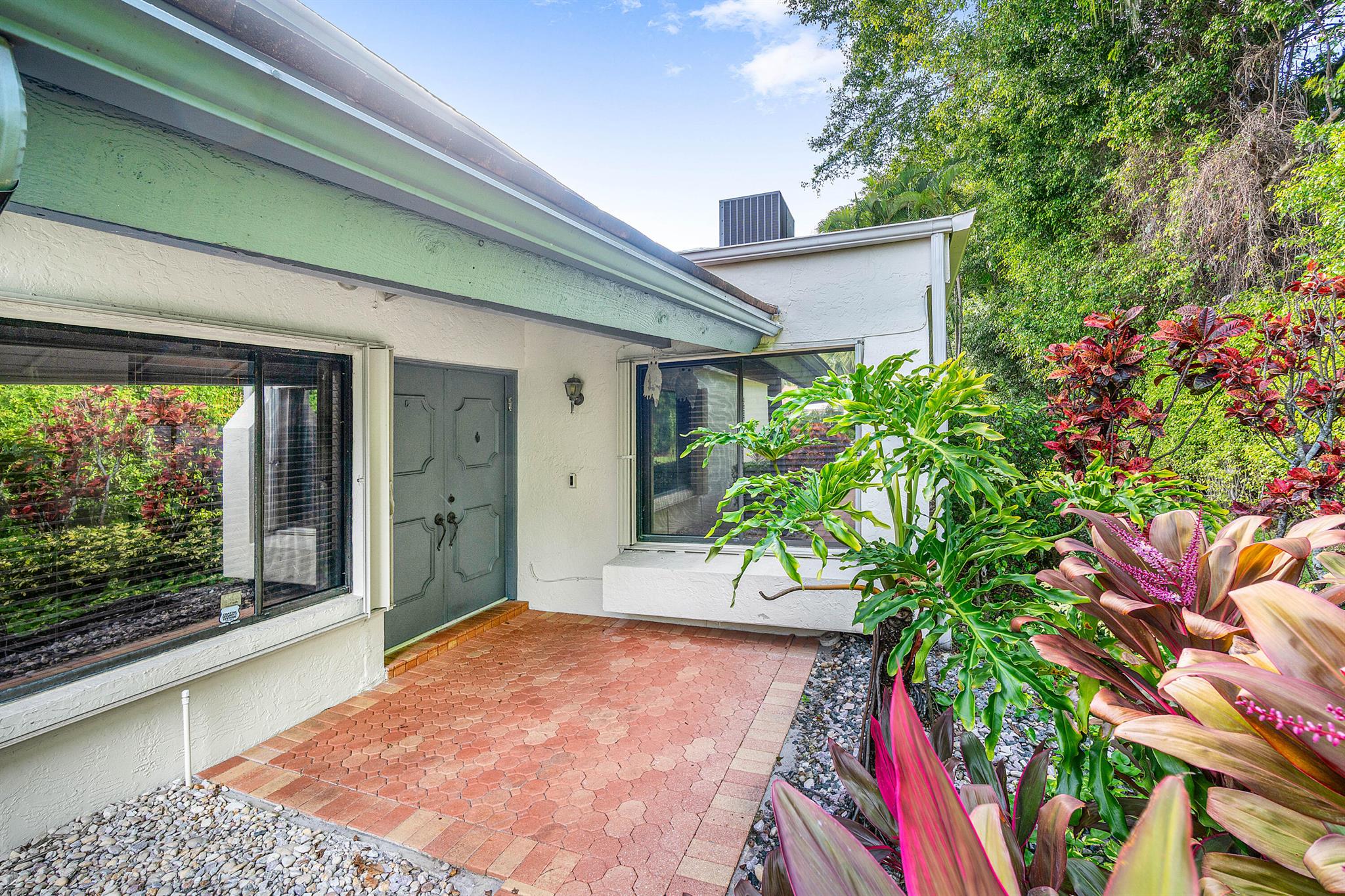 VILLAS OF MONTEREY AT IND - Residential