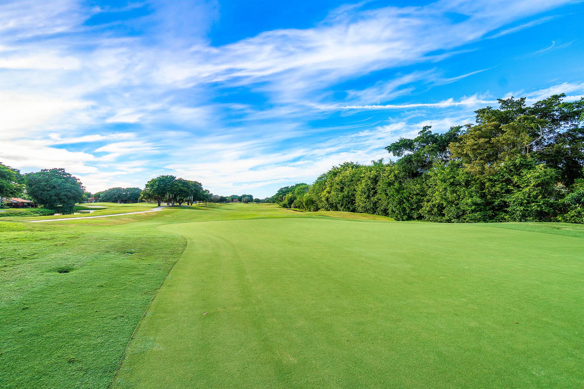 VILLAS OF MONTEREY AT IND - Residential