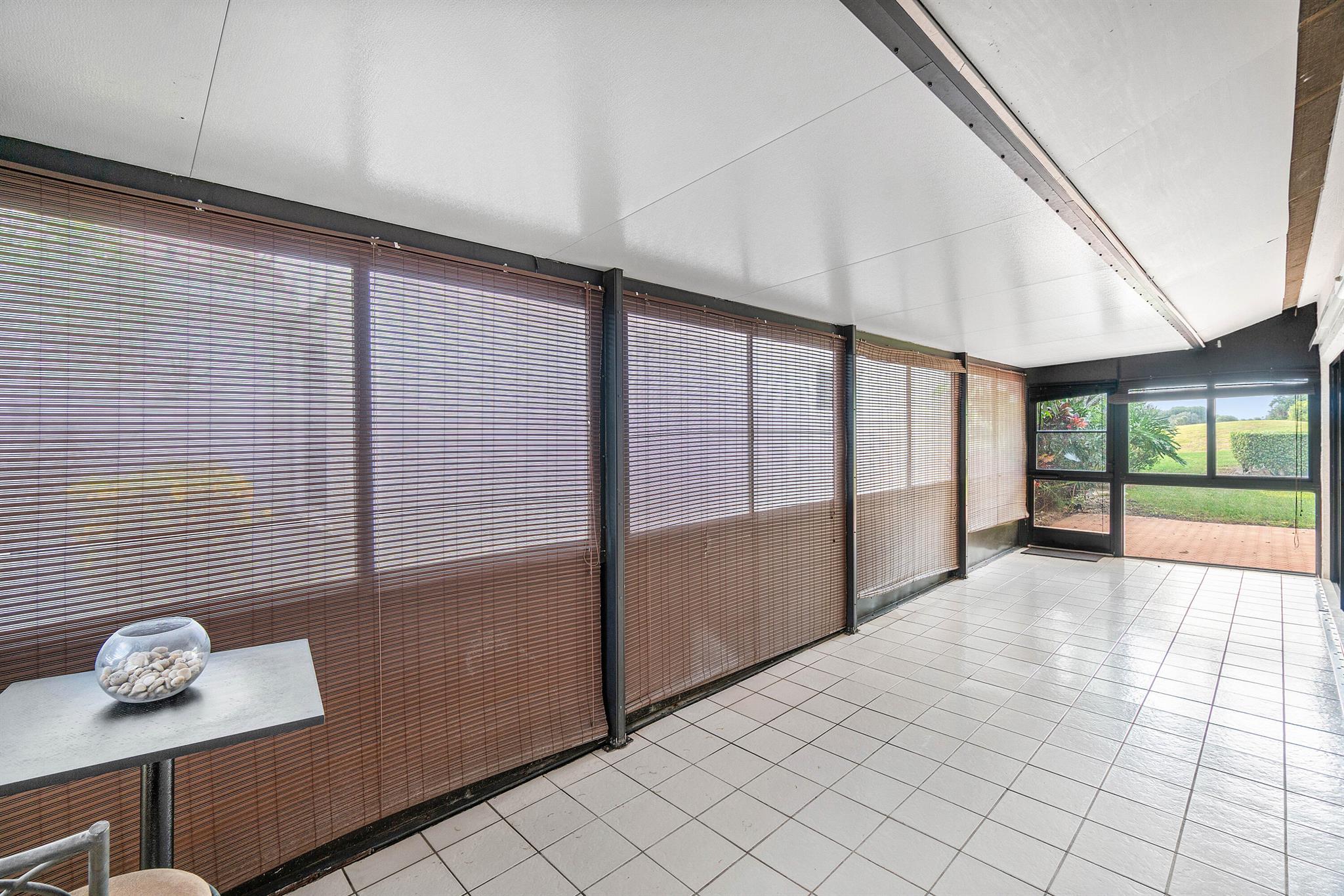 VILLAS OF MONTEREY AT IND - Residential