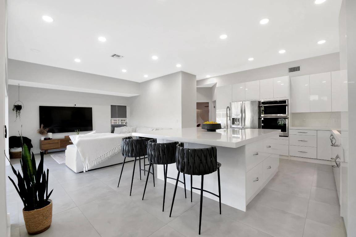 BOCA WINDS PAR D-1 - Residential